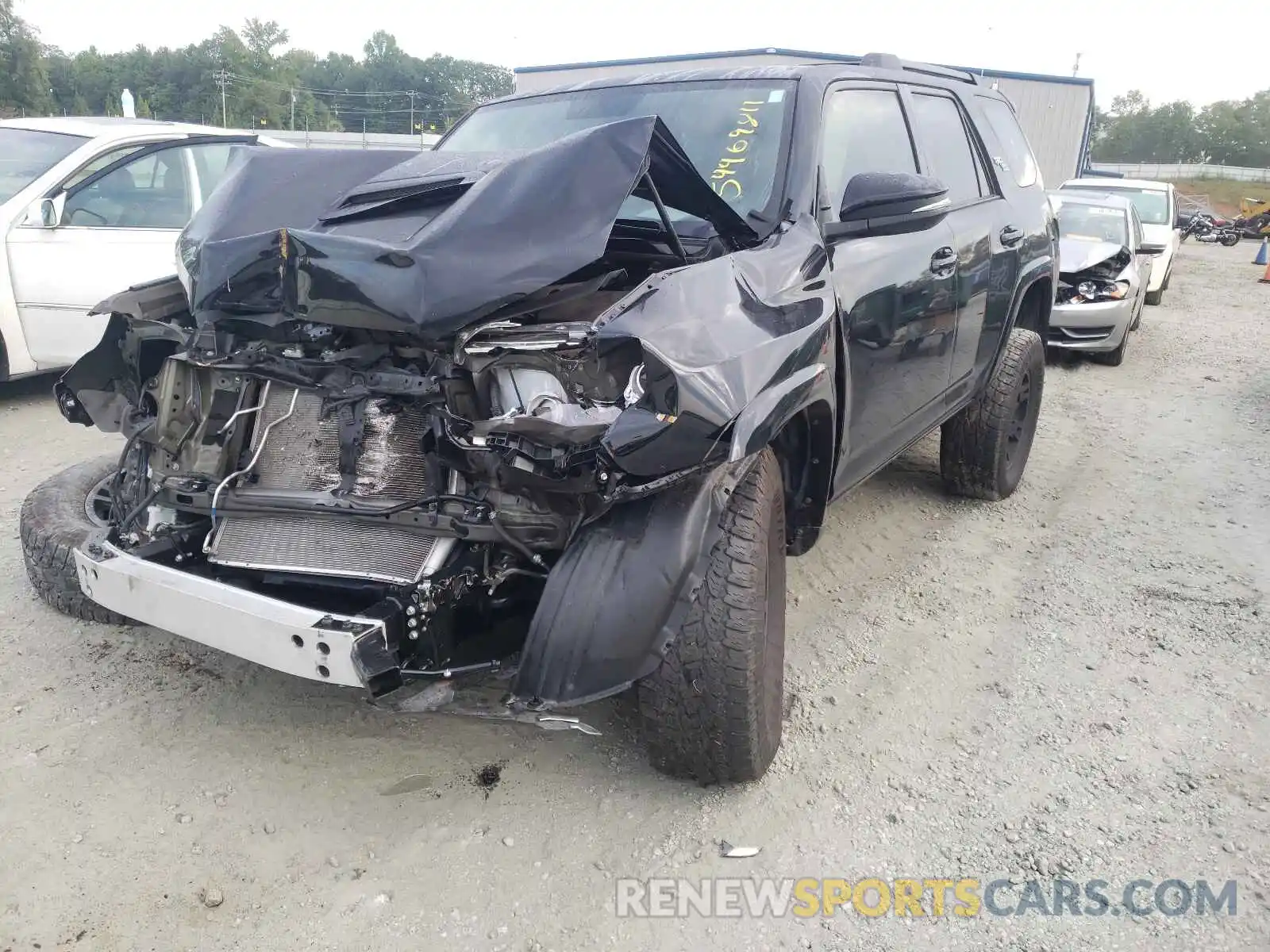 2 Фотография поврежденного автомобиля JTEBU5JR0K5699655 TOYOTA 4RUNNER 2019