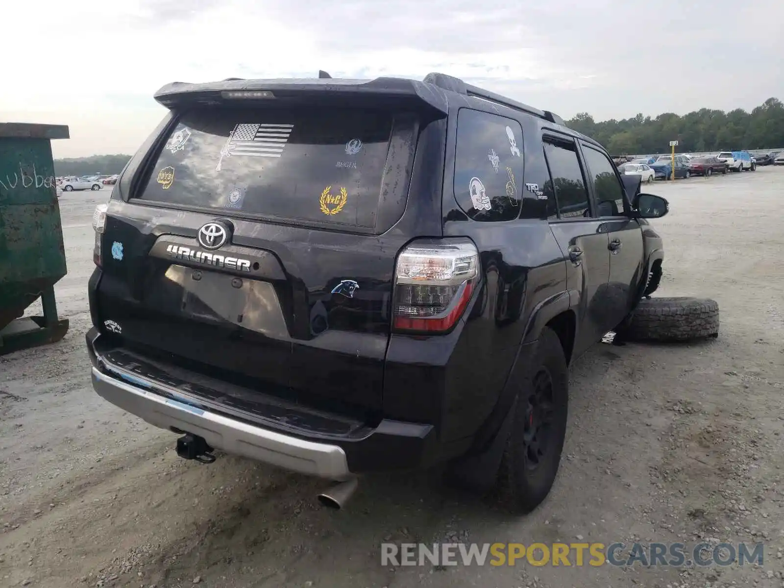 4 Фотография поврежденного автомобиля JTEBU5JR0K5699655 TOYOTA 4RUNNER 2019