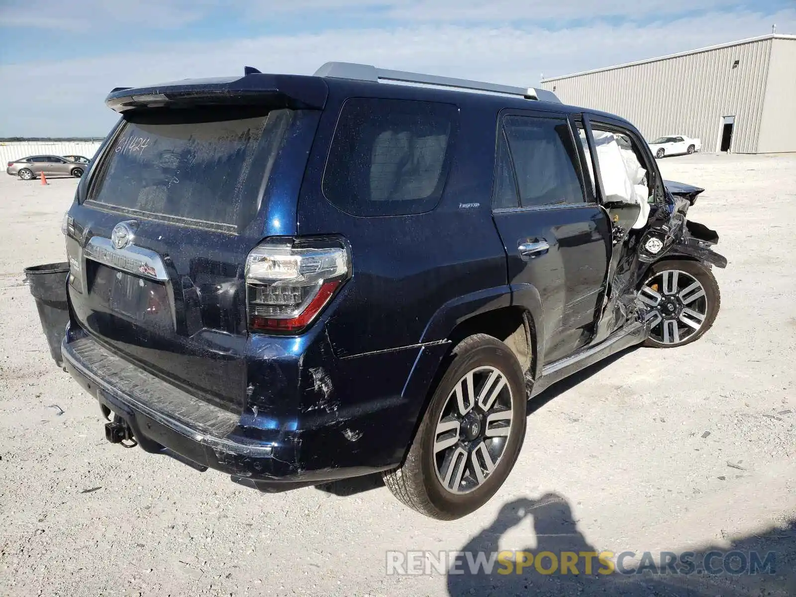 4 Фотография поврежденного автомобиля JTEBU5JR0K5708869 TOYOTA 4RUNNER 2019