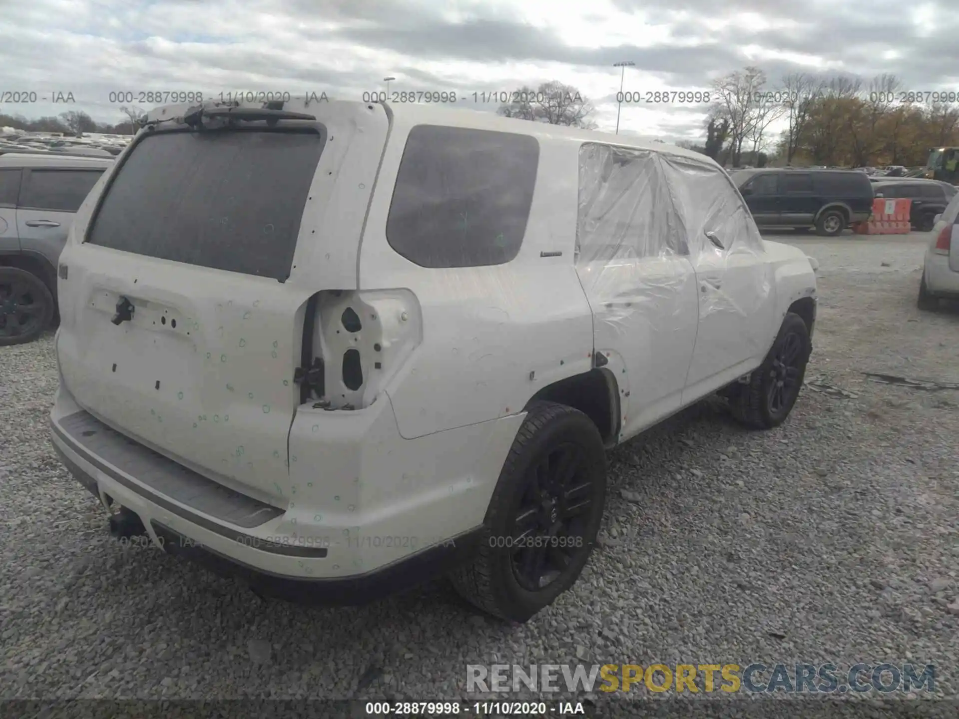 4 Photograph of a damaged car JTEBU5JR0K5713862 TOYOTA 4RUNNER 2019