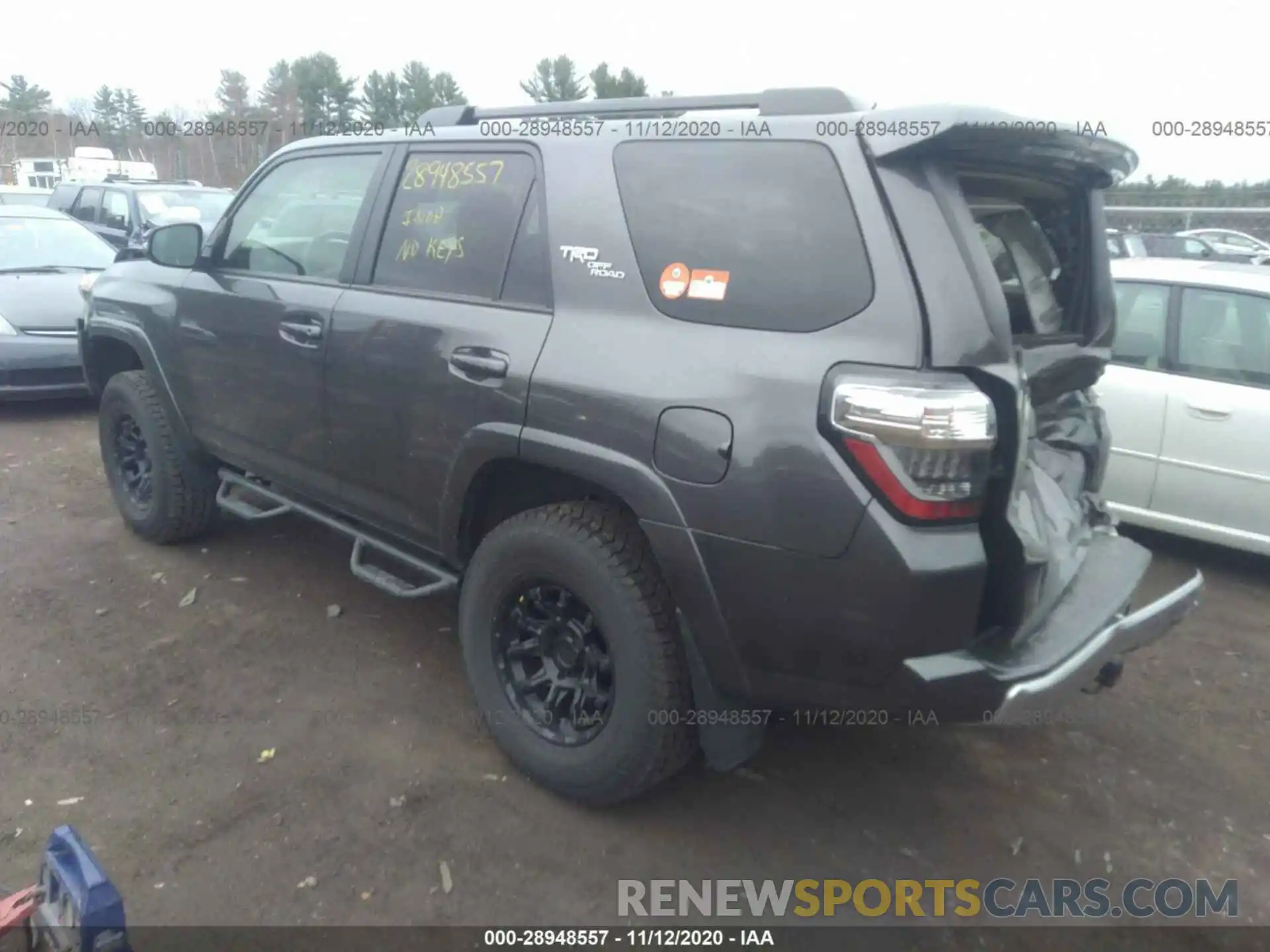 3 Фотография поврежденного автомобиля JTEBU5JR0K5715756 TOYOTA 4RUNNER 2019