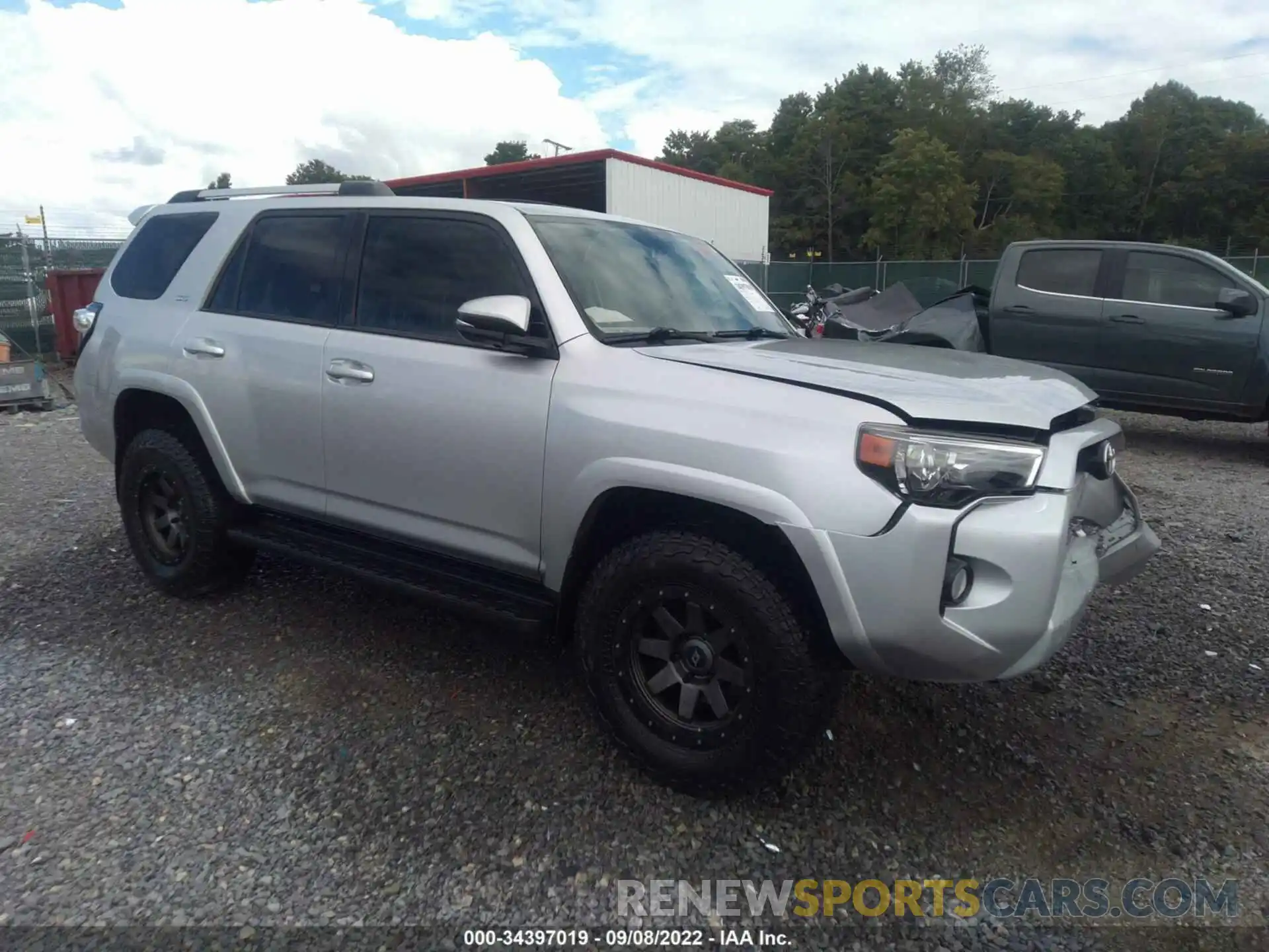 1 Фотография поврежденного автомобиля JTEBU5JR0K5715983 TOYOTA 4RUNNER 2019