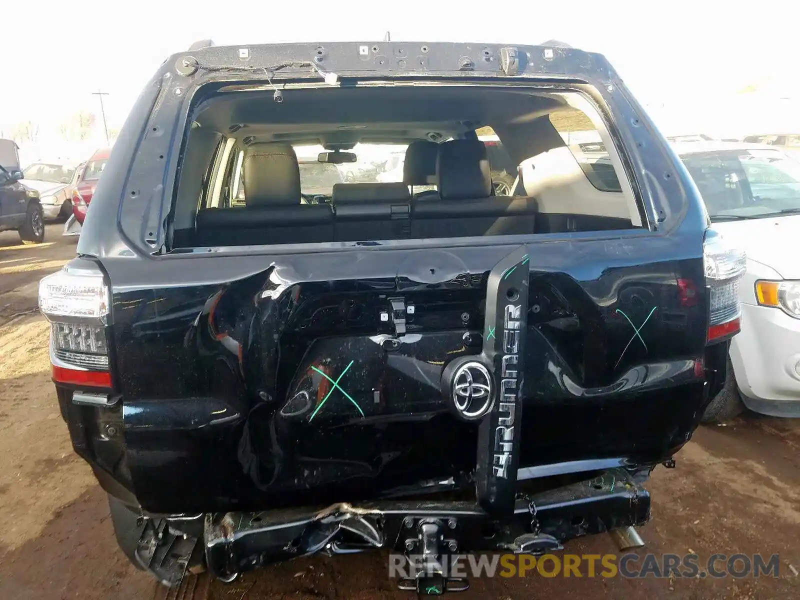 9 Photograph of a damaged car JTEBU5JR0K5723257 TOYOTA 4RUNNER 2019