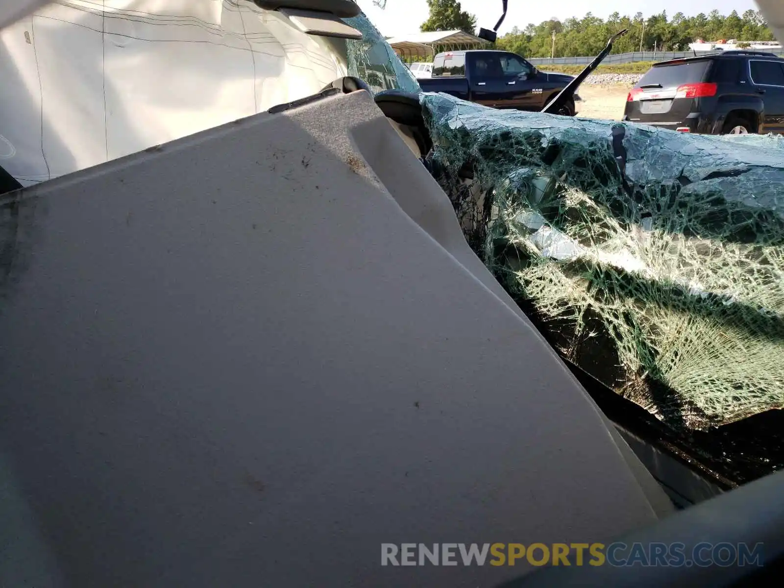 5 Photograph of a damaged car JTEBU5JR0K5725770 TOYOTA 4RUNNER 2019