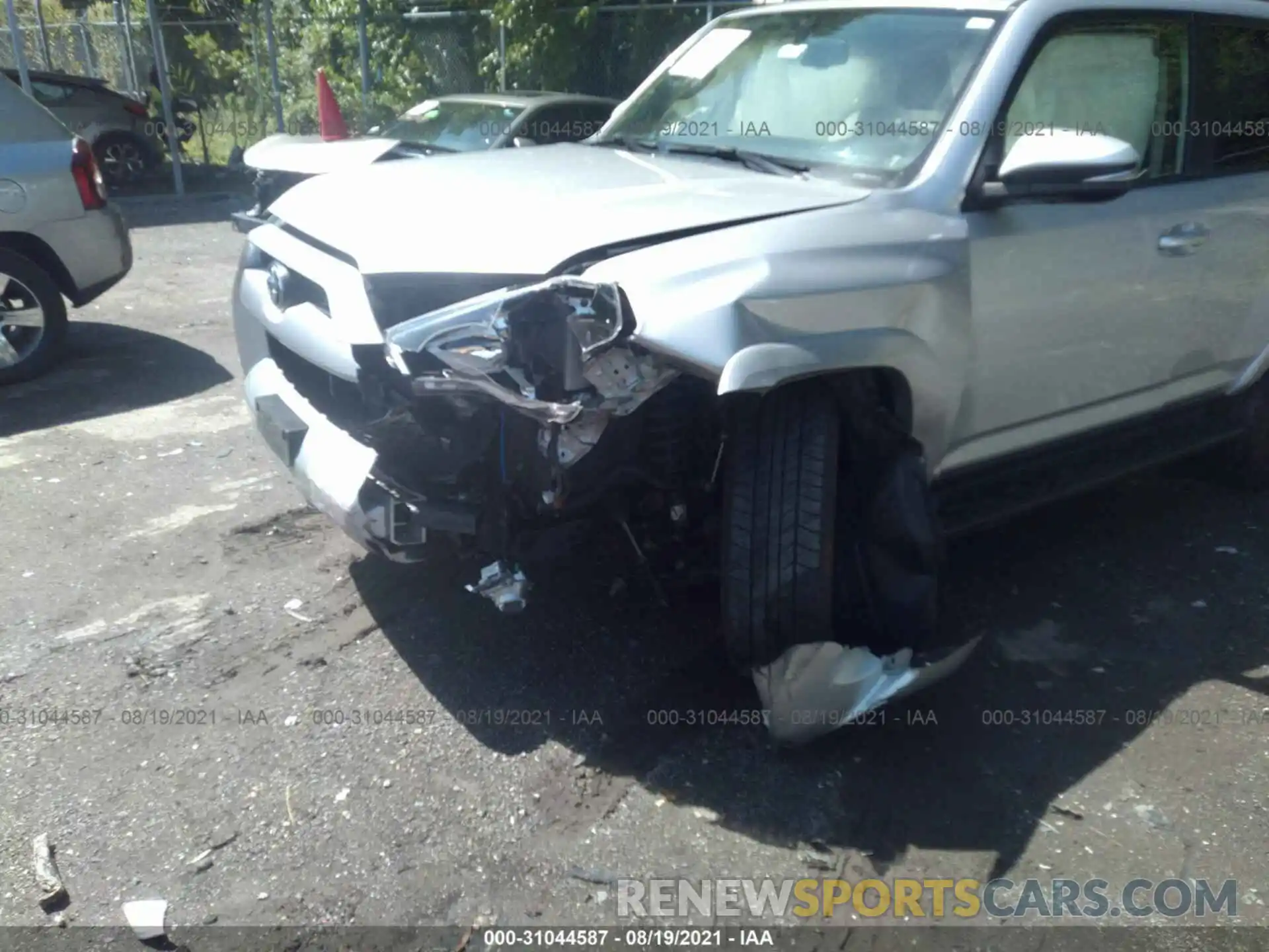 6 Photograph of a damaged car JTEBU5JR0K5725977 TOYOTA 4RUNNER 2019