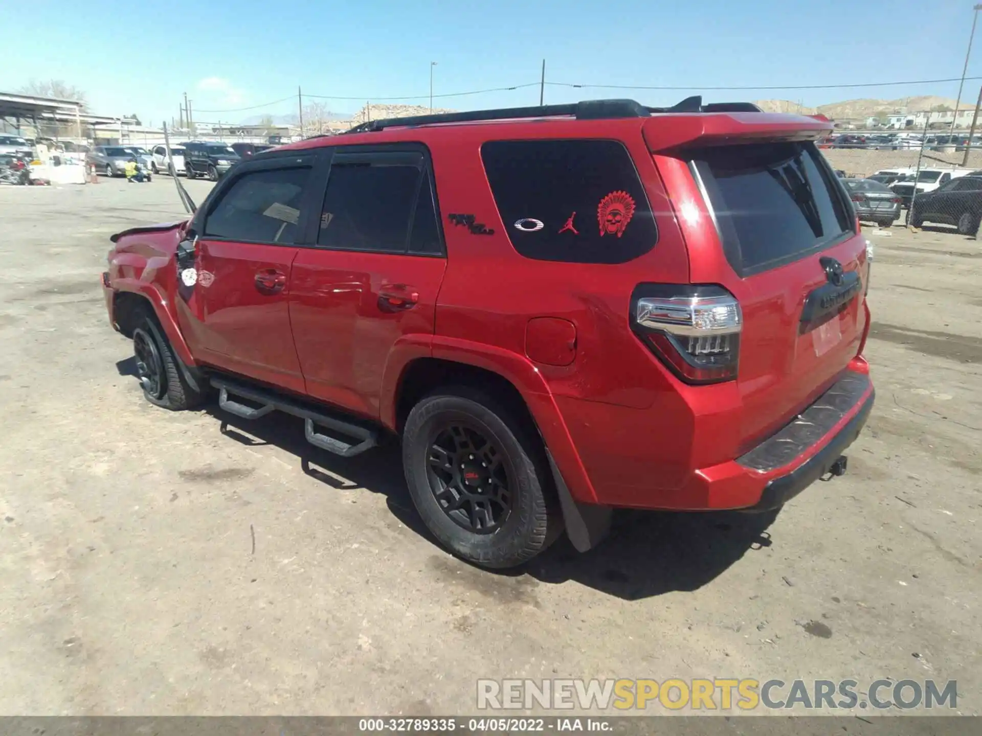 3 Фотография поврежденного автомобиля JTEBU5JR0K5728040 TOYOTA 4RUNNER 2019