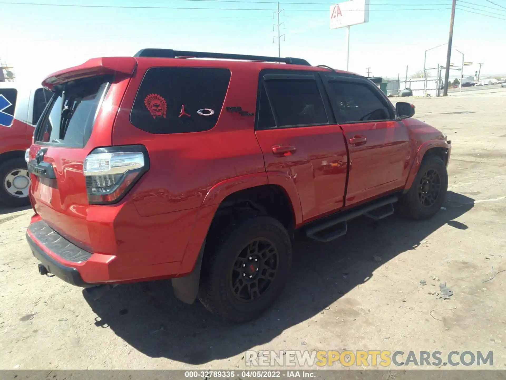 4 Фотография поврежденного автомобиля JTEBU5JR0K5728040 TOYOTA 4RUNNER 2019