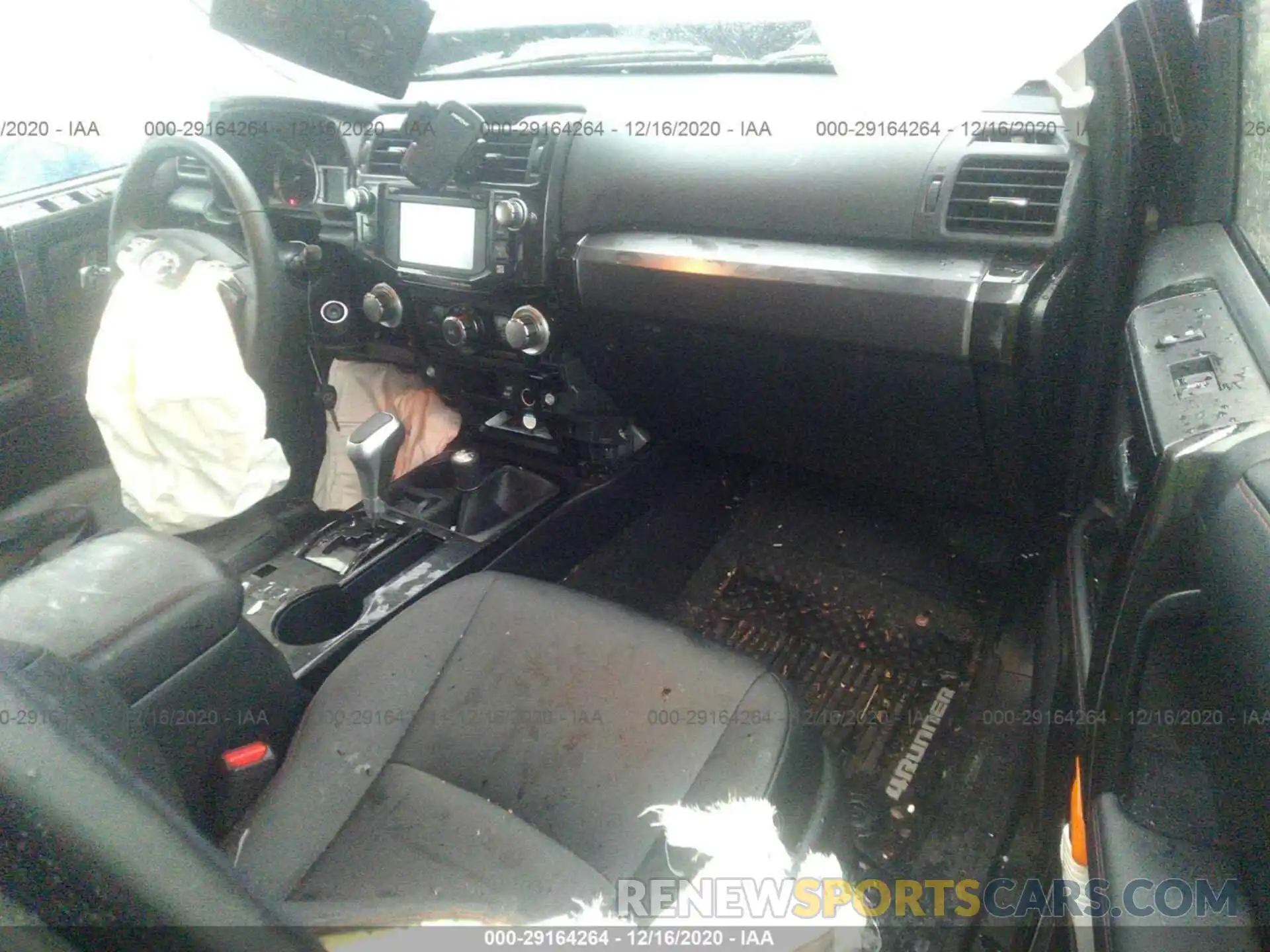 5 Photograph of a damaged car JTEBU5JR0K5733139 TOYOTA 4RUNNER 2019