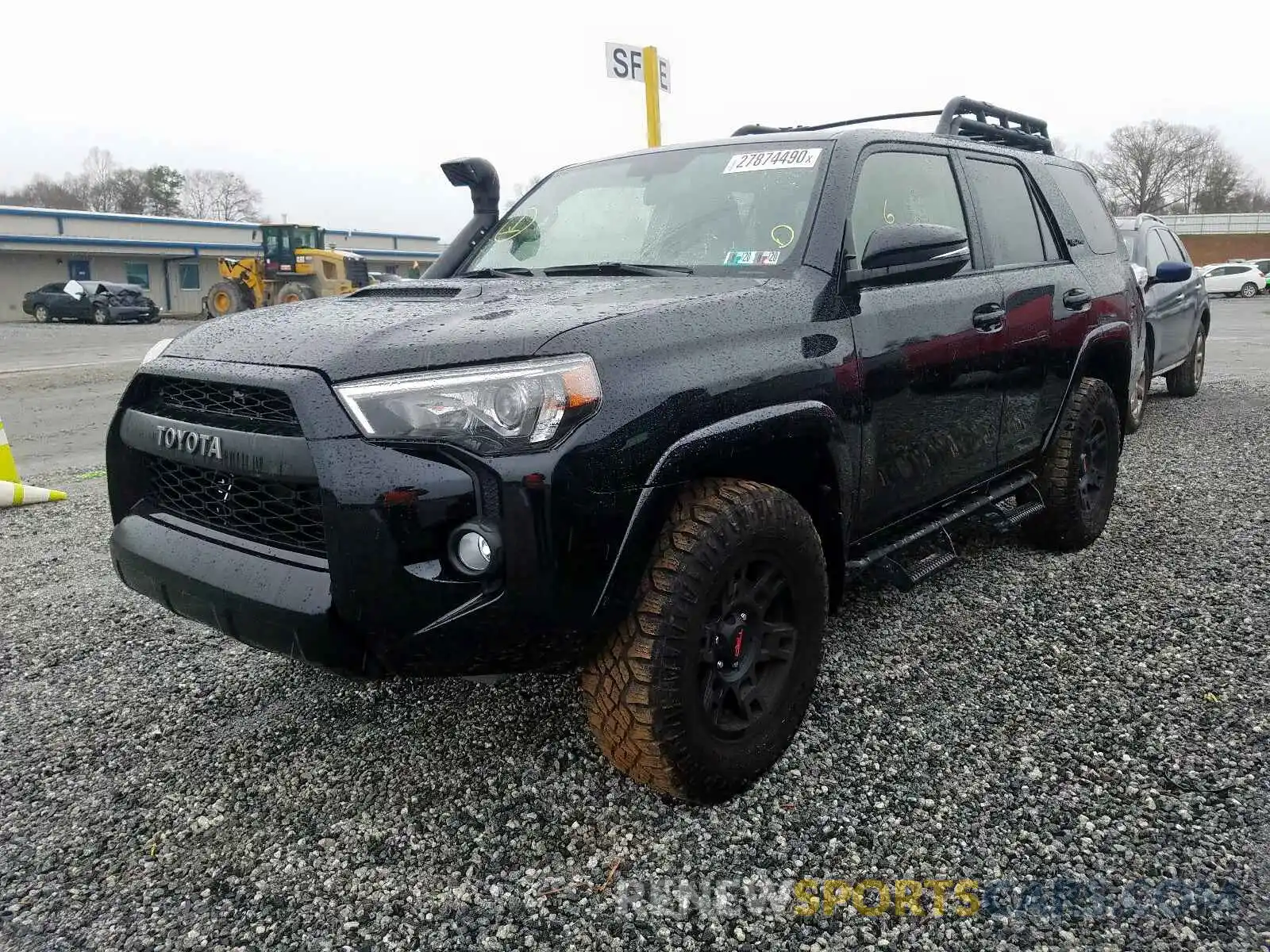 2 Photograph of a damaged car JTEBU5JR0K5733237 TOYOTA 4RUNNER 2019