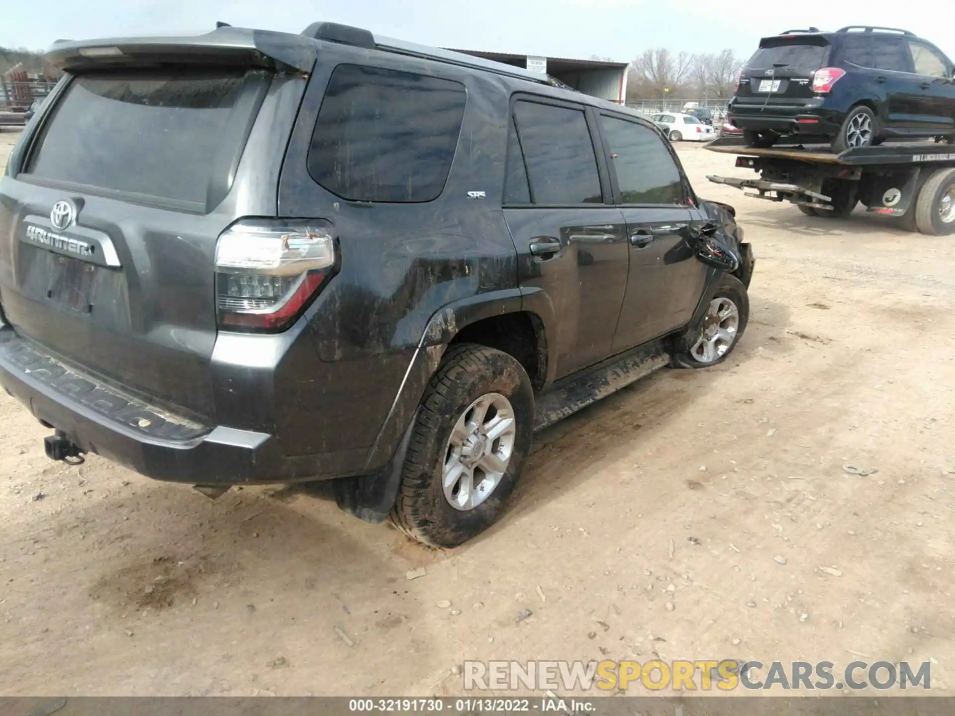 4 Фотография поврежденного автомобиля JTEBU5JR1K5610644 TOYOTA 4RUNNER 2019