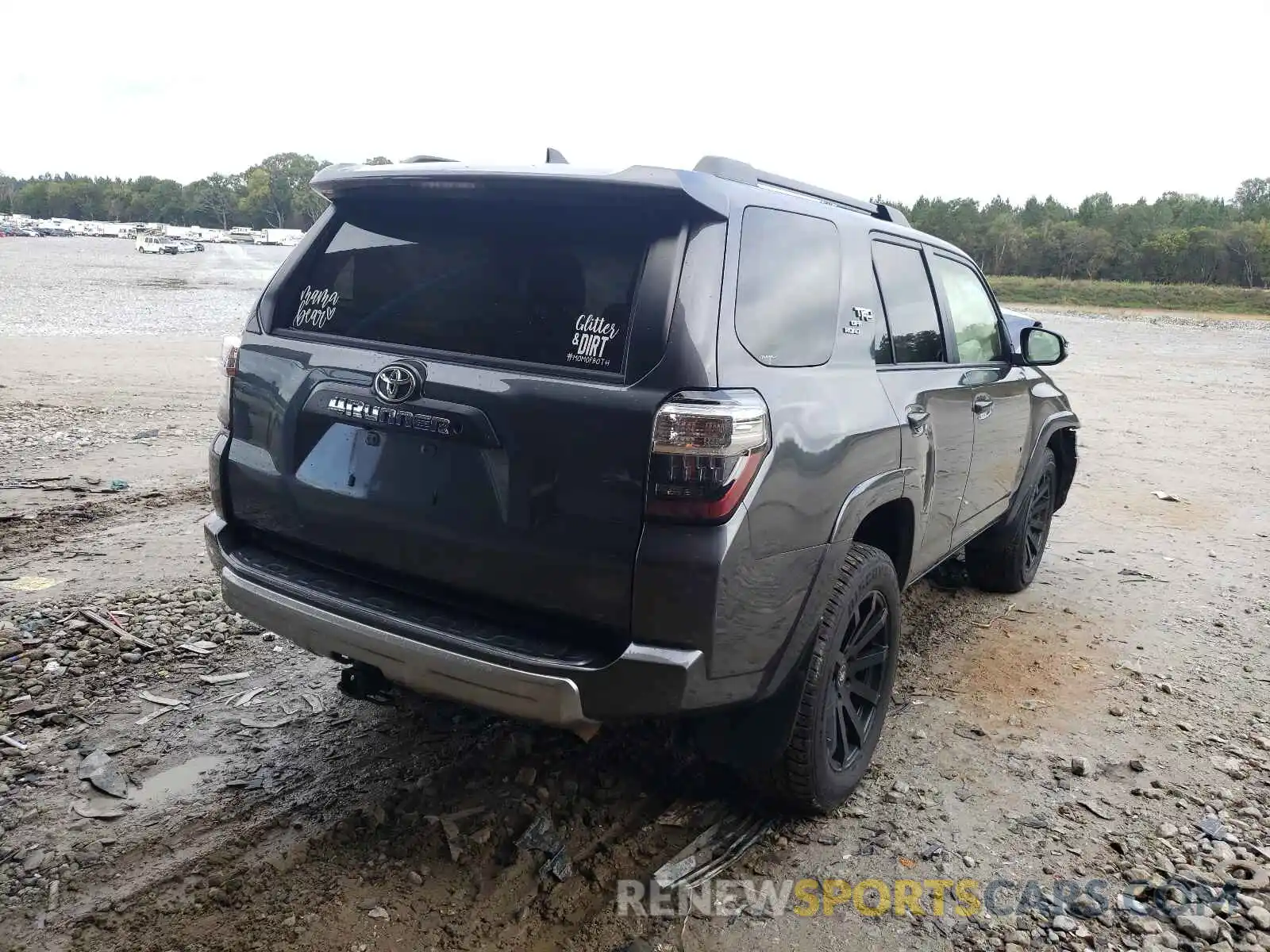 4 Photograph of a damaged car JTEBU5JR1K5613768 TOYOTA 4RUNNER 2019