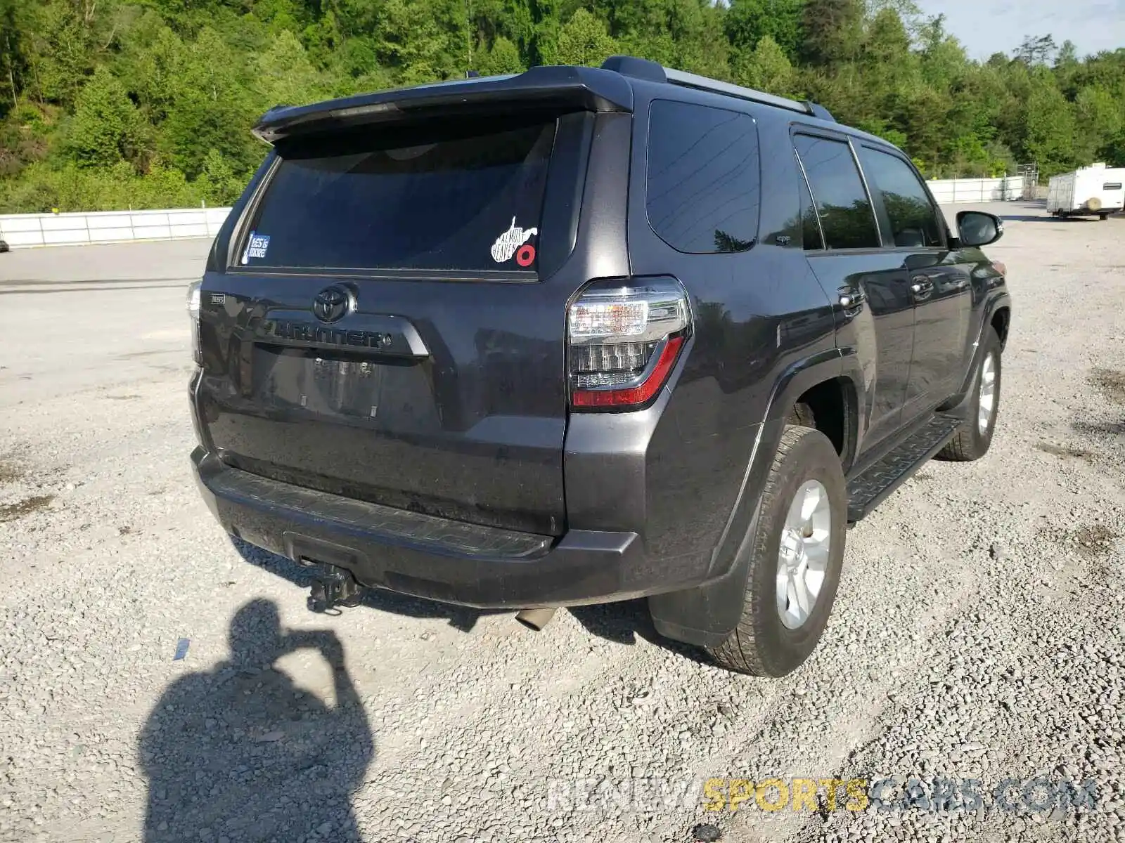 4 Photograph of a damaged car JTEBU5JR1K5614189 TOYOTA 4RUNNER 2019