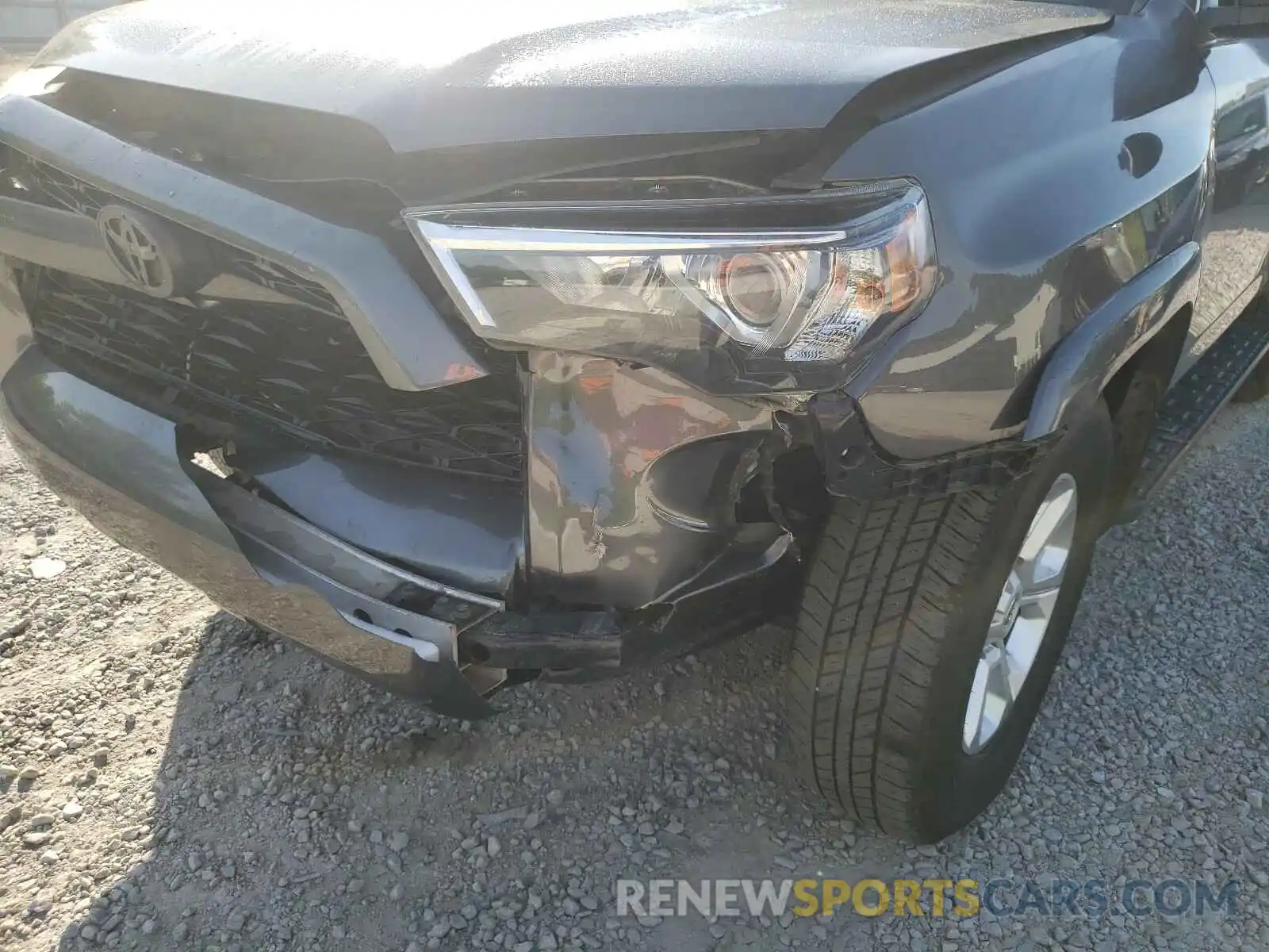 9 Photograph of a damaged car JTEBU5JR1K5614189 TOYOTA 4RUNNER 2019