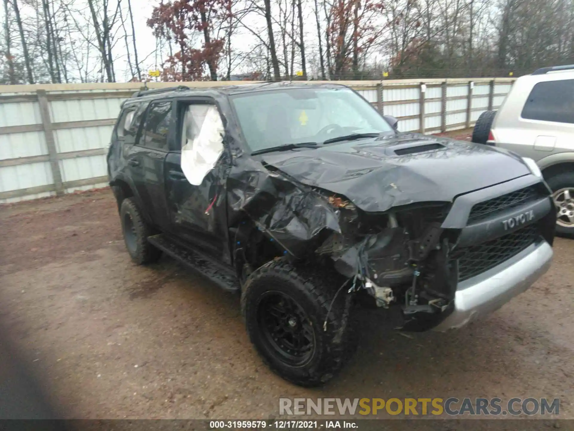 1 Photograph of a damaged car JTEBU5JR1K5617643 TOYOTA 4RUNNER 2019