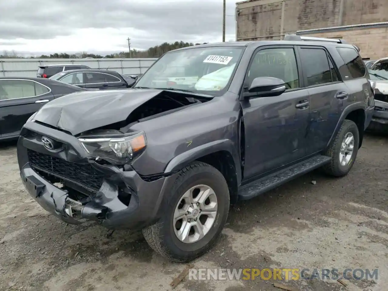 2 Photograph of a damaged car JTEBU5JR1K5623510 TOYOTA 4RUNNER 2019