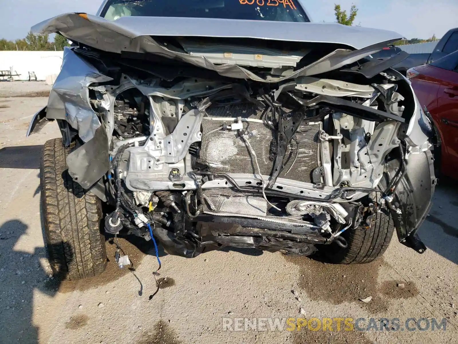 9 Photograph of a damaged car JTEBU5JR1K5625693 TOYOTA 4RUNNER 2019