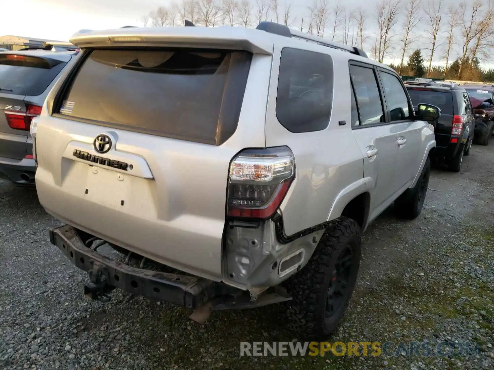 4 Photograph of a damaged car JTEBU5JR1K5631414 TOYOTA 4RUNNER 2019