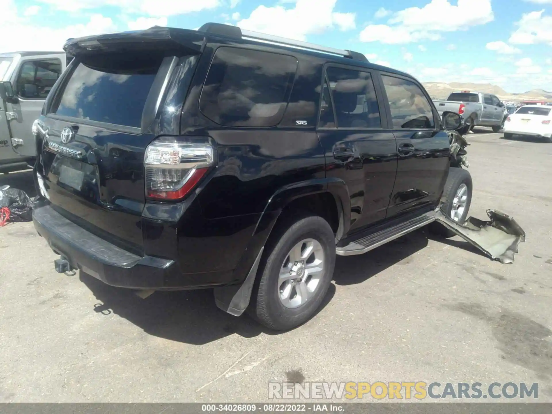 4 Photograph of a damaged car JTEBU5JR1K5631655 TOYOTA 4RUNNER 2019