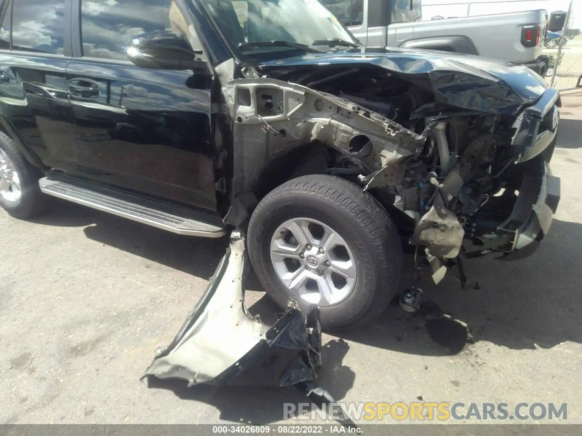 6 Photograph of a damaged car JTEBU5JR1K5631655 TOYOTA 4RUNNER 2019