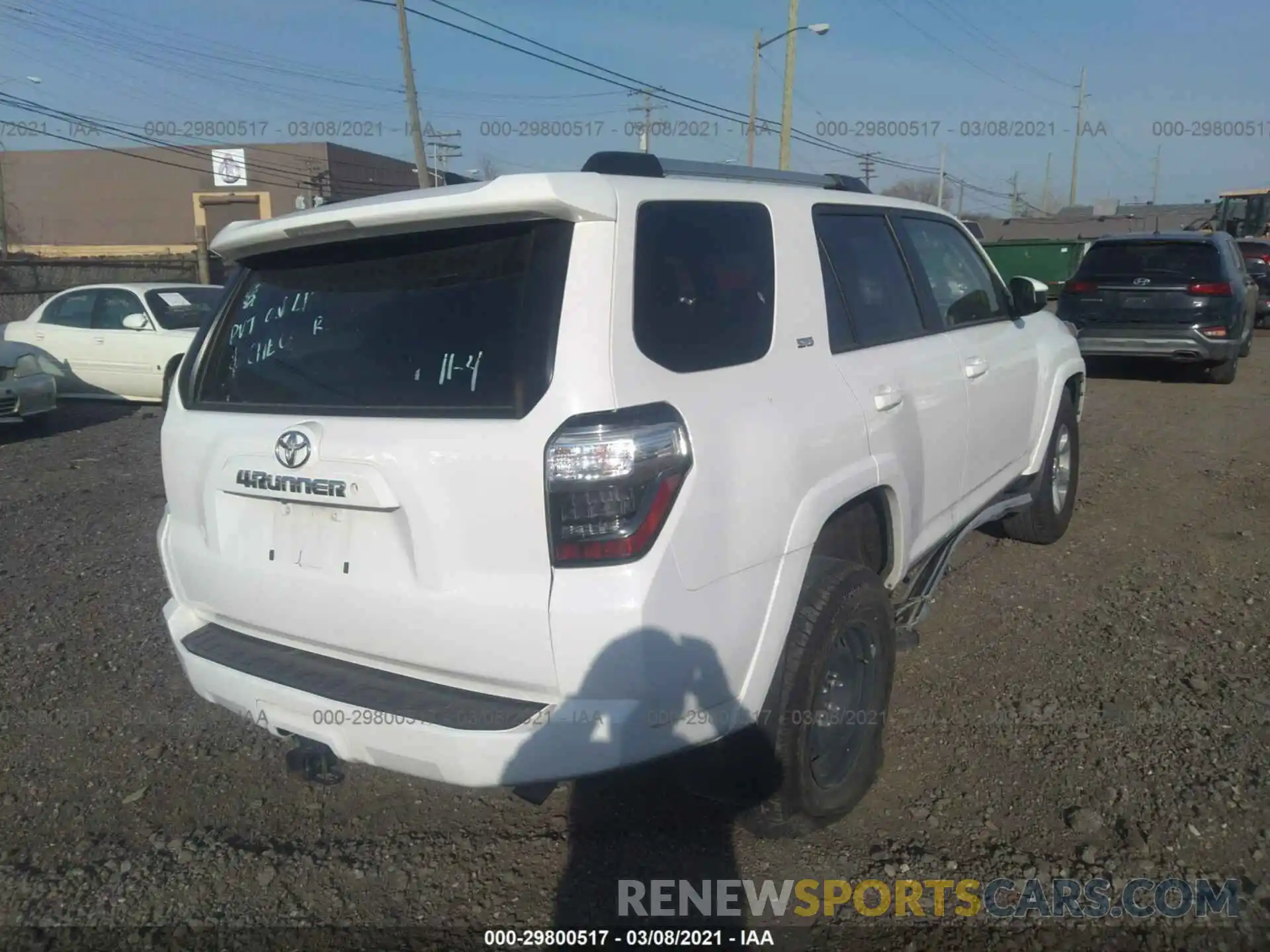 4 Фотография поврежденного автомобиля JTEBU5JR1K5631980 TOYOTA 4RUNNER 2019