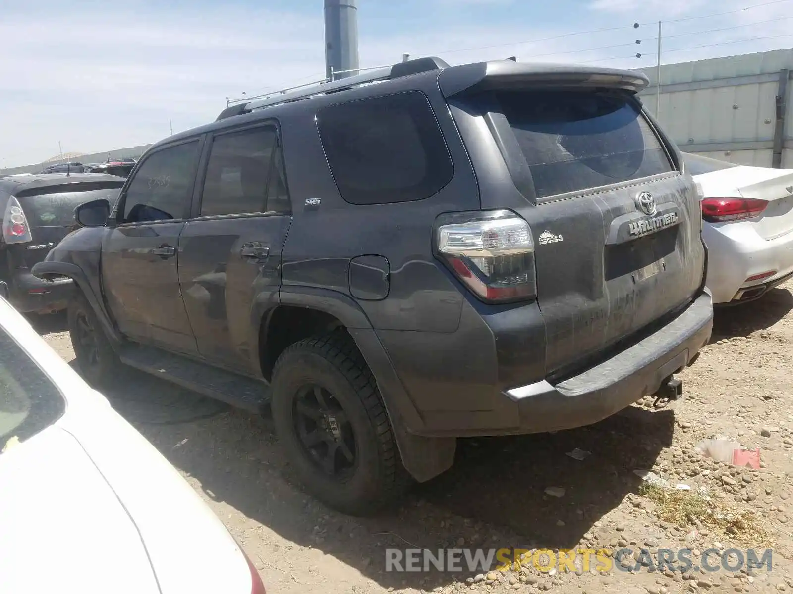 3 Фотография поврежденного автомобиля JTEBU5JR1K5633907 TOYOTA 4RUNNER 2019