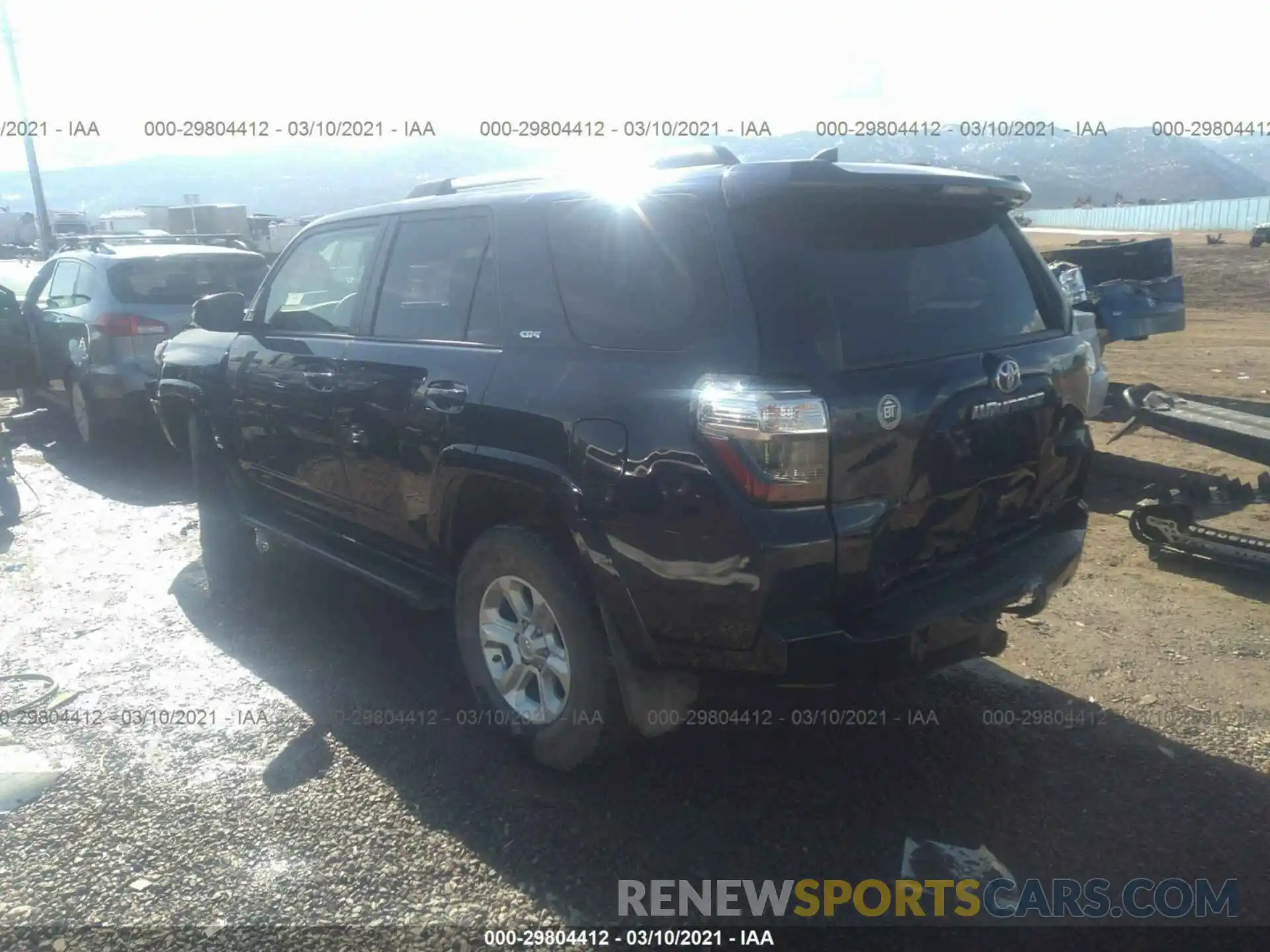 3 Фотография поврежденного автомобиля JTEBU5JR1K5634202 TOYOTA 4RUNNER 2019