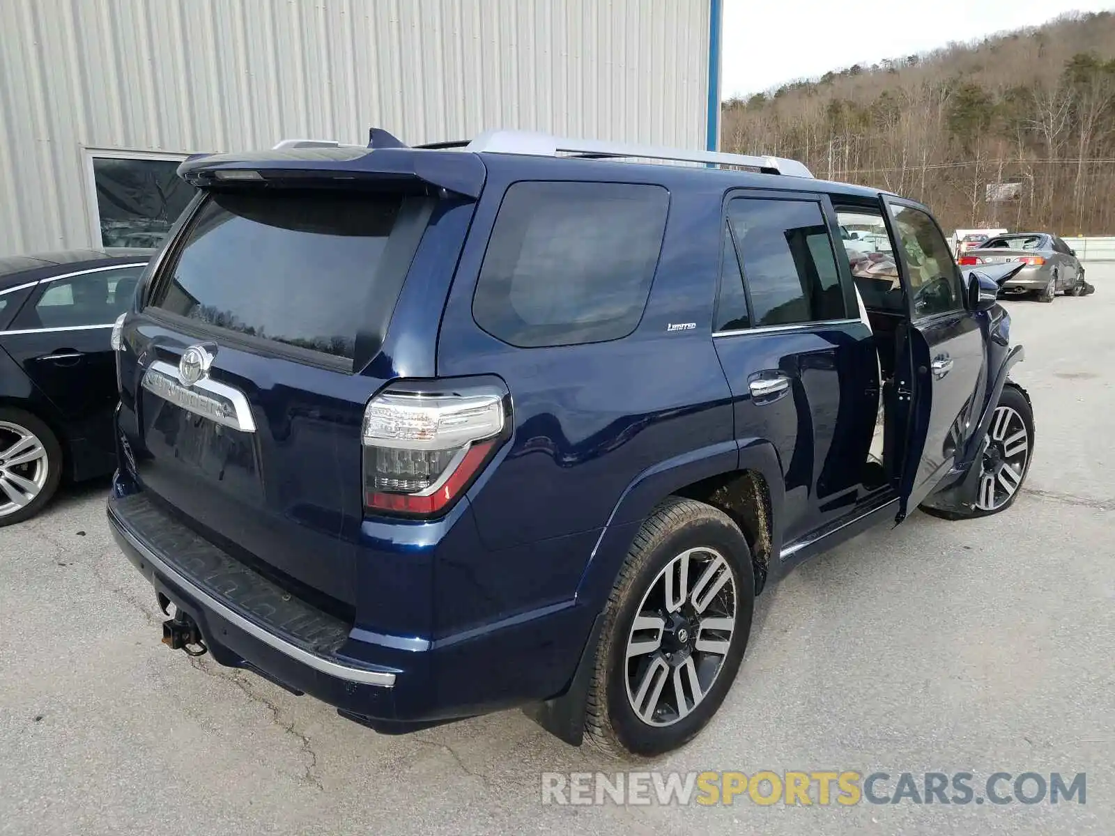 4 Фотография поврежденного автомобиля JTEBU5JR1K5634958 TOYOTA 4RUNNER 2019