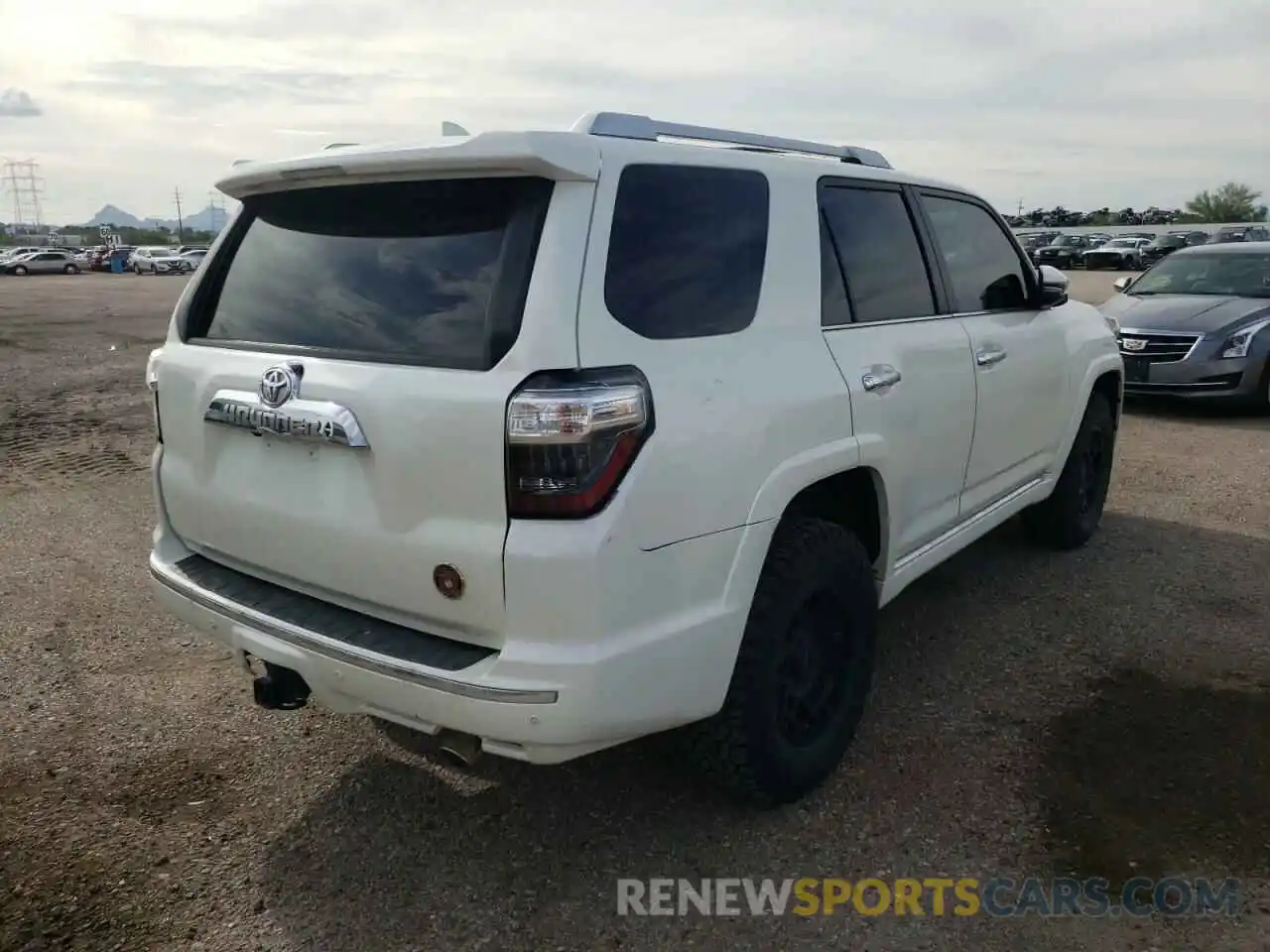 4 Фотография поврежденного автомобиля JTEBU5JR1K5635592 TOYOTA 4RUNNER 2019