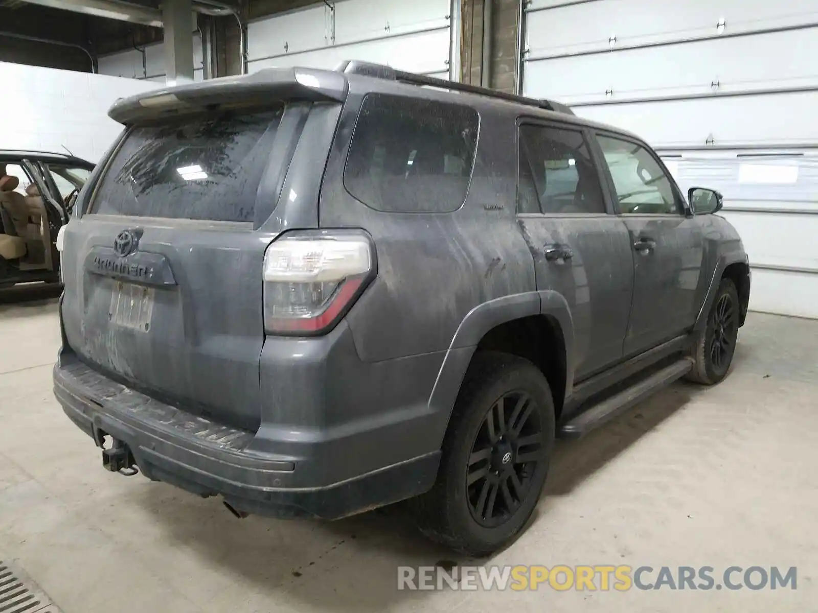 4 Photograph of a damaged car JTEBU5JR1K5639075 TOYOTA 4RUNNER 2019