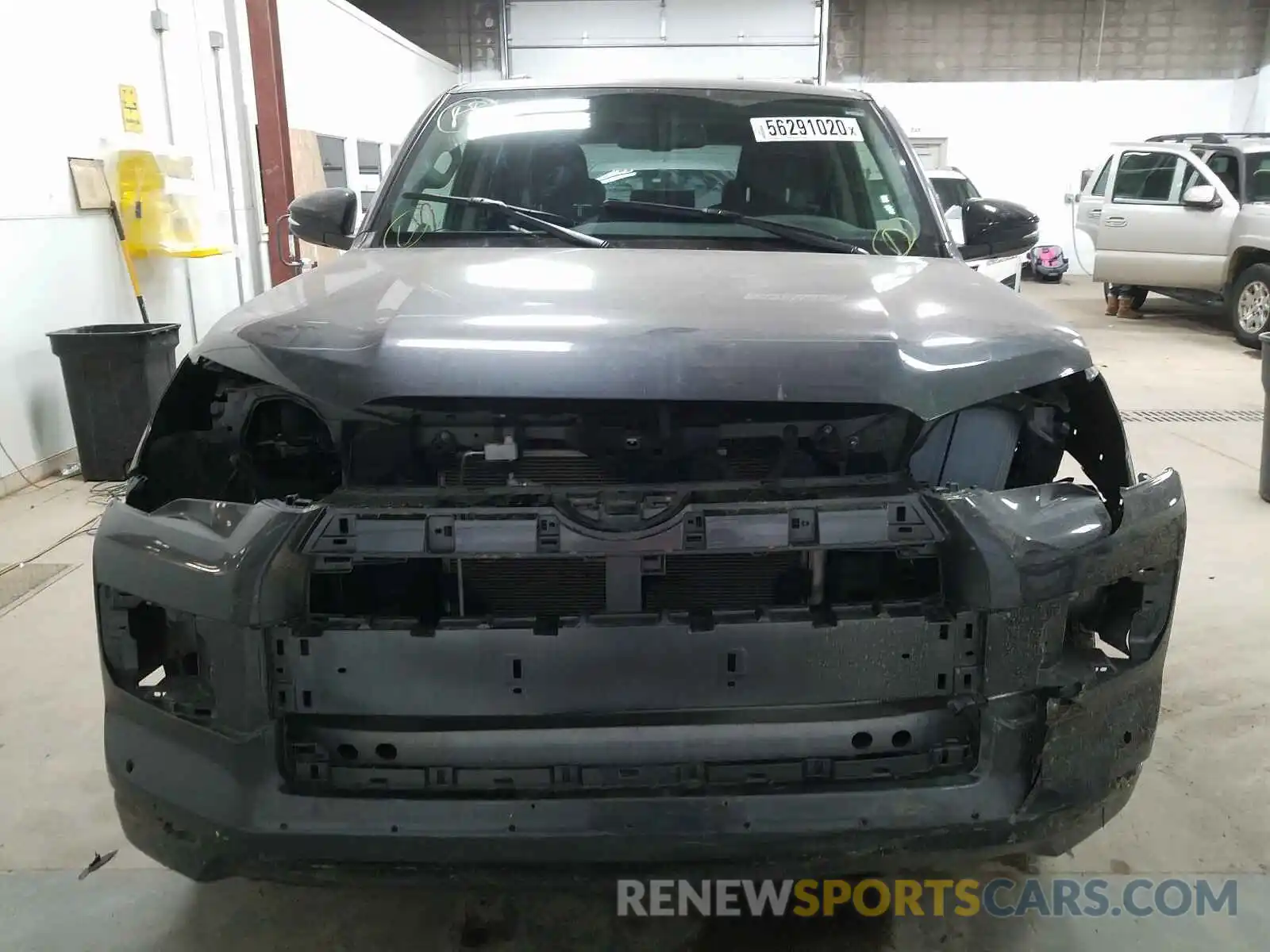 9 Photograph of a damaged car JTEBU5JR1K5639075 TOYOTA 4RUNNER 2019