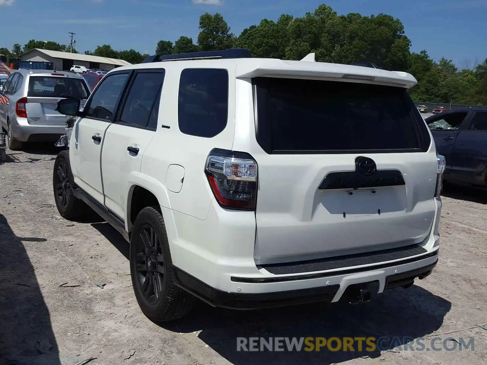 3 Фотография поврежденного автомобиля JTEBU5JR1K5639996 TOYOTA 4RUNNER 2019