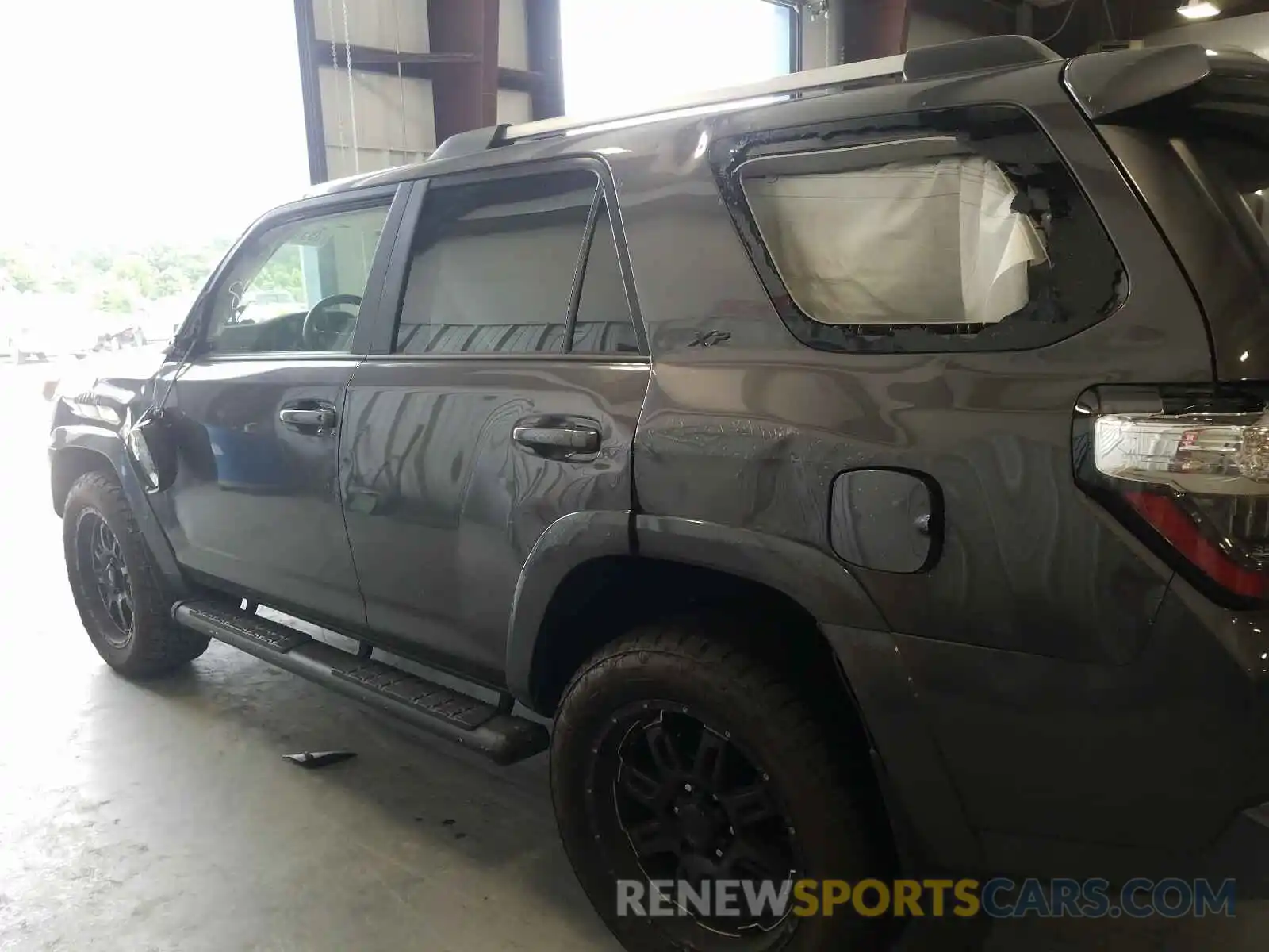 9 Фотография поврежденного автомобиля JTEBU5JR1K5640730 TOYOTA 4RUNNER 2019