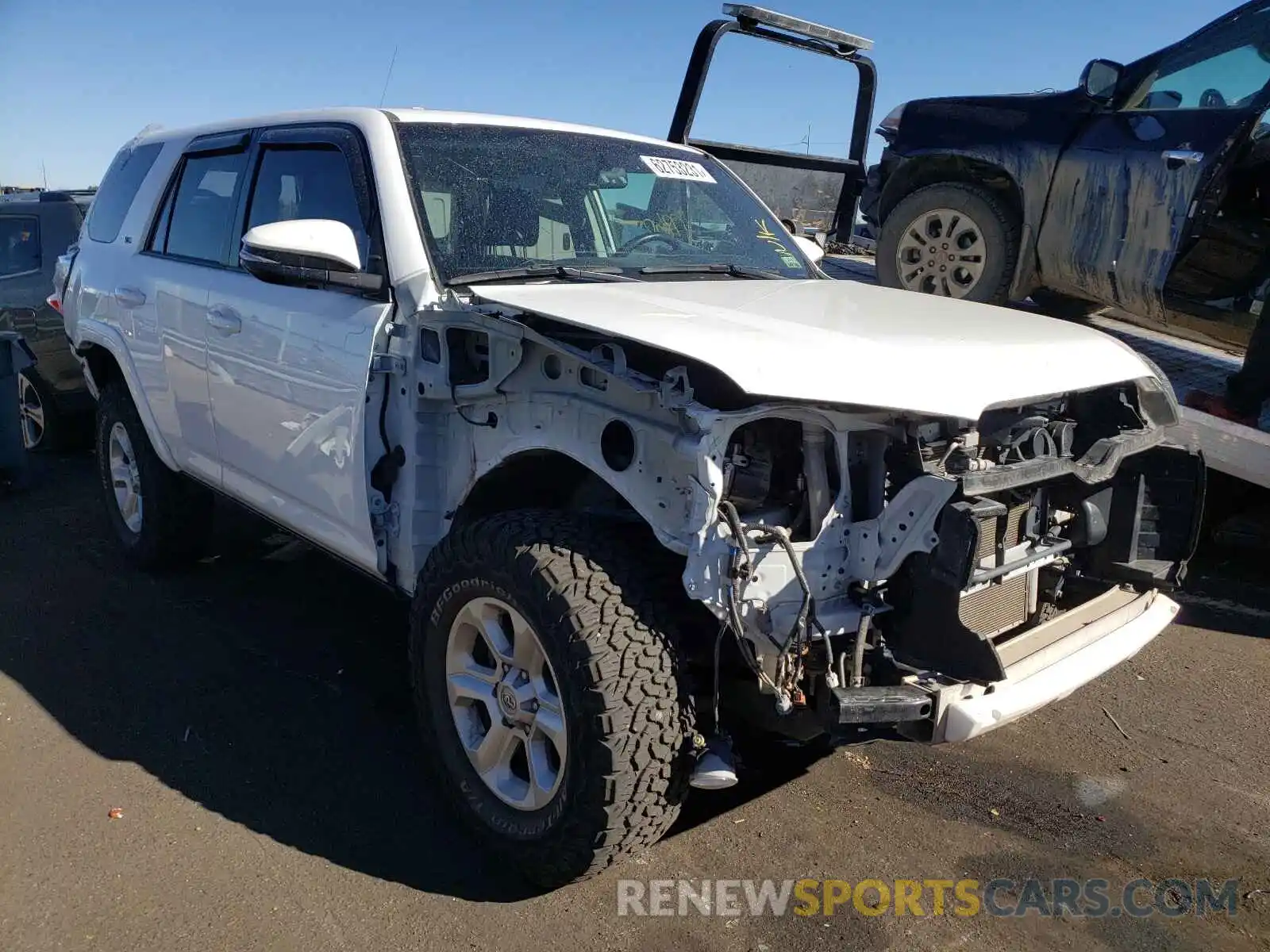 1 Photograph of a damaged car JTEBU5JR1K5642834 TOYOTA 4RUNNER 2019