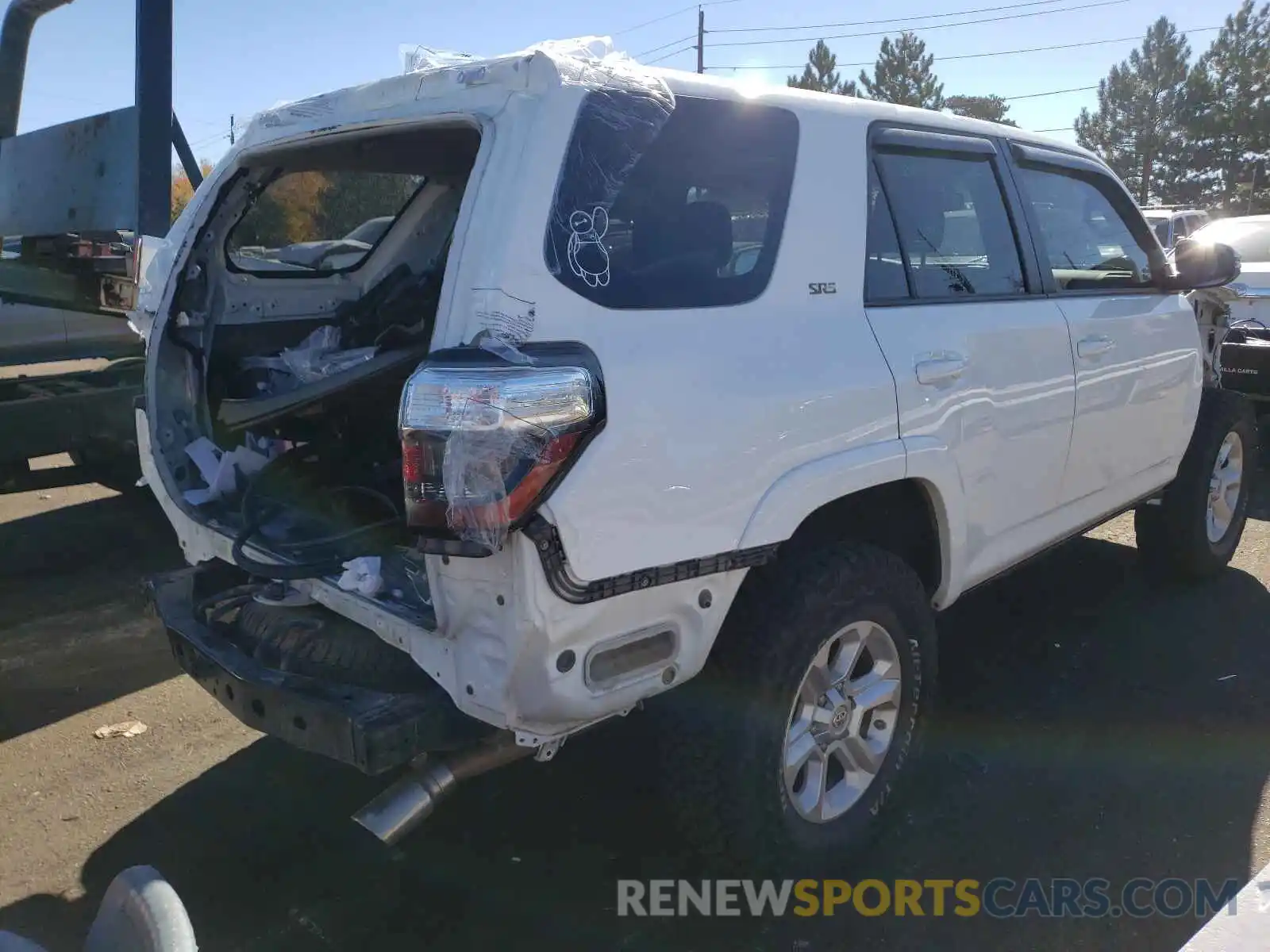 4 Photograph of a damaged car JTEBU5JR1K5642834 TOYOTA 4RUNNER 2019