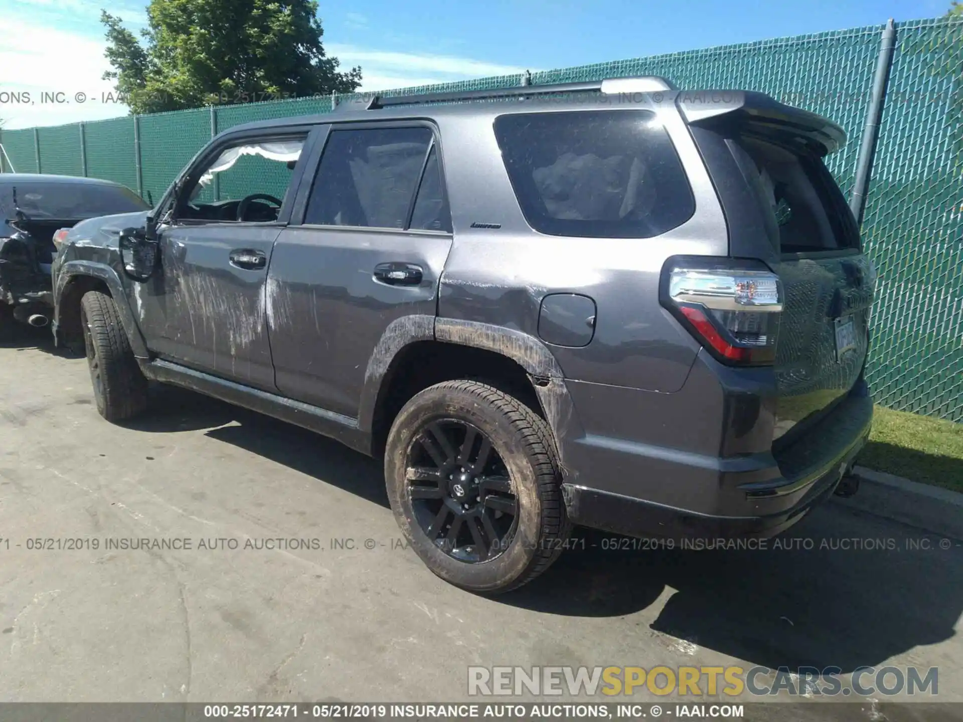 3 Фотография поврежденного автомобиля JTEBU5JR1K5643644 TOYOTA 4RUNNER 2019