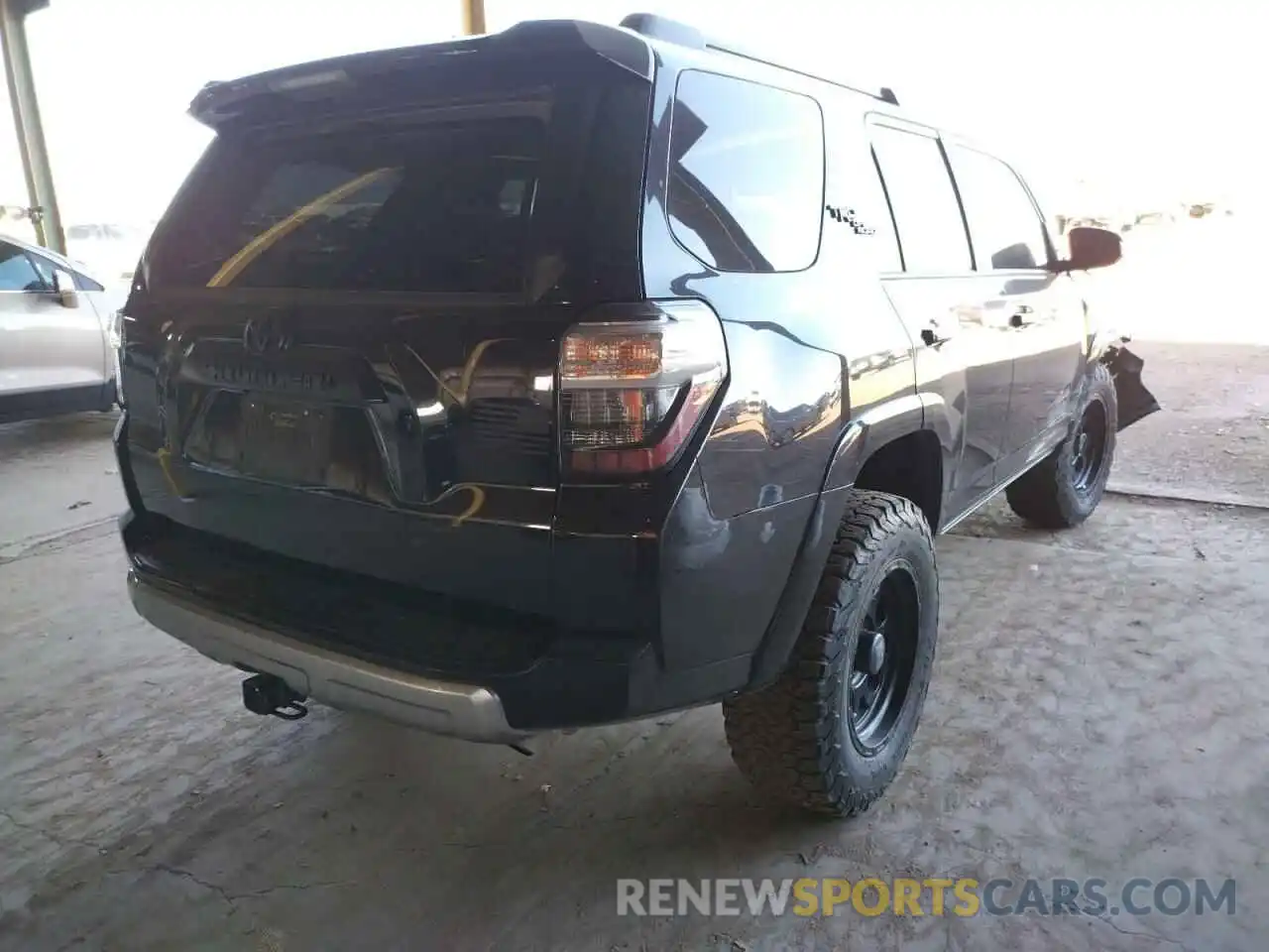 4 Фотография поврежденного автомобиля JTEBU5JR1K5643918 TOYOTA 4RUNNER 2019