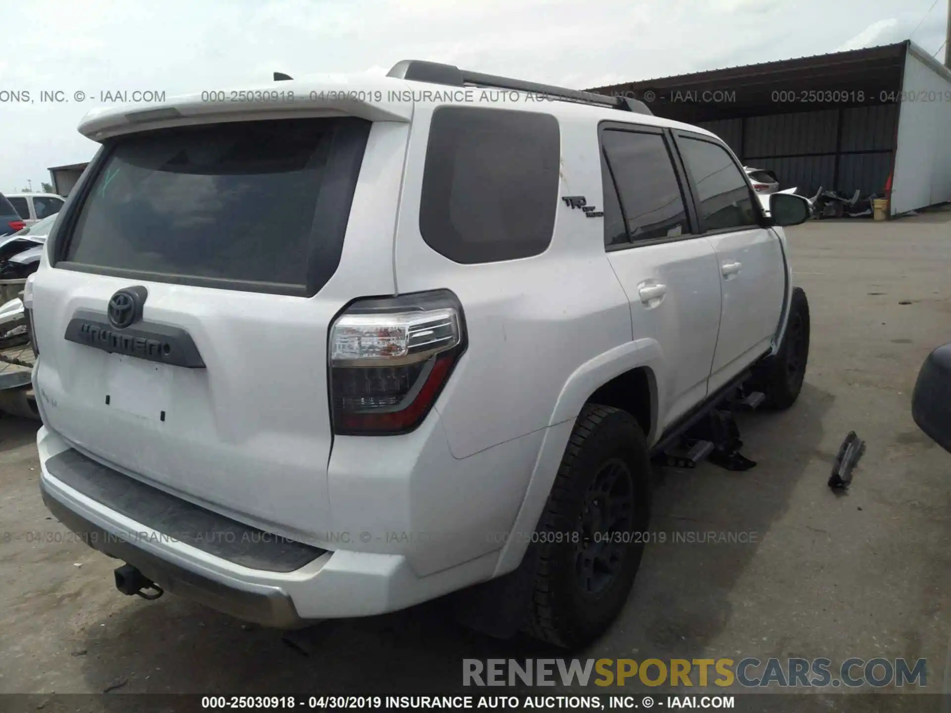 4 Фотография поврежденного автомобиля JTEBU5JR1K5649945 TOYOTA 4RUNNER 2019