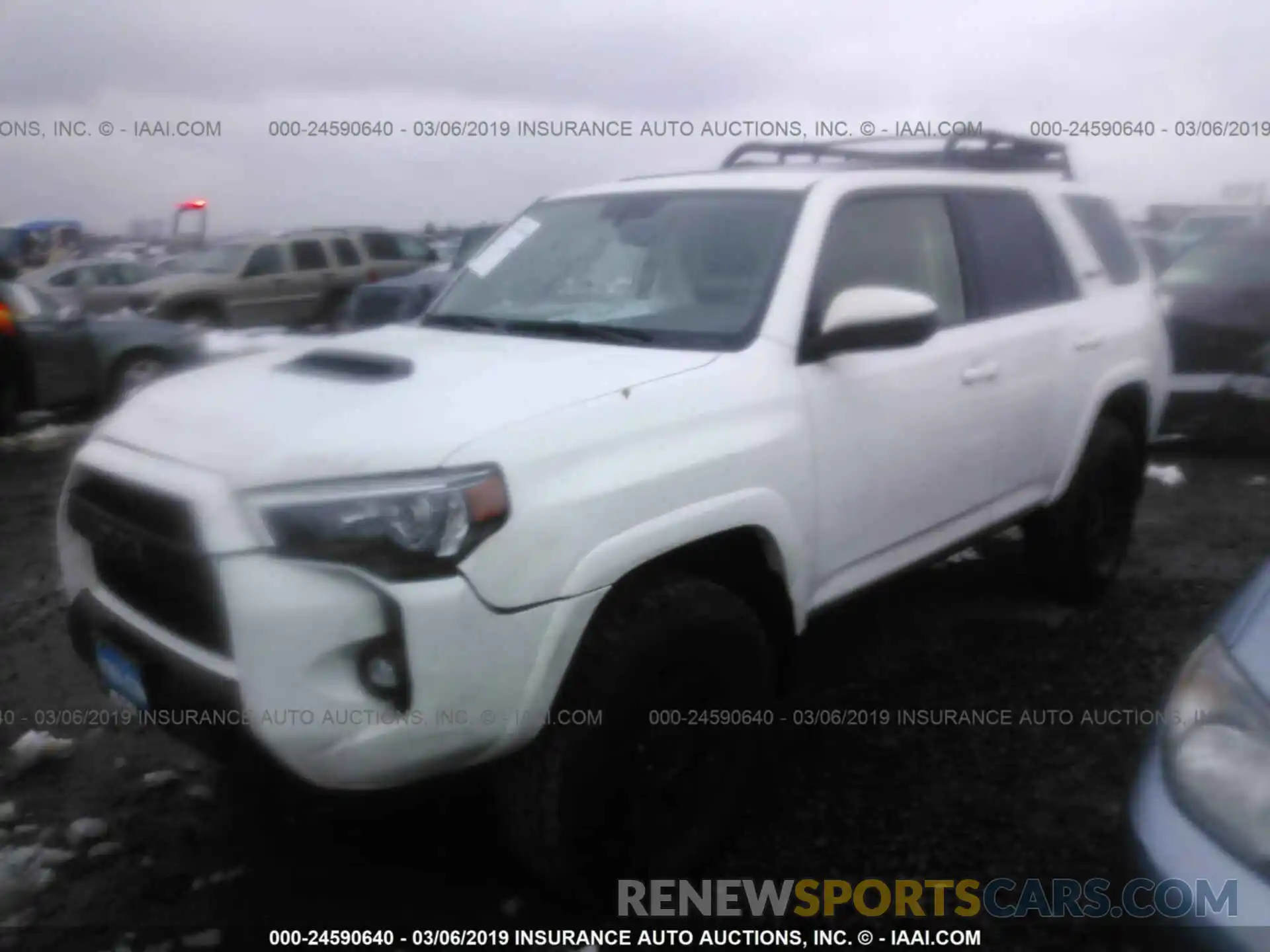 2 Фотография поврежденного автомобиля JTEBU5JR1K5651081 TOYOTA 4RUNNER 2019