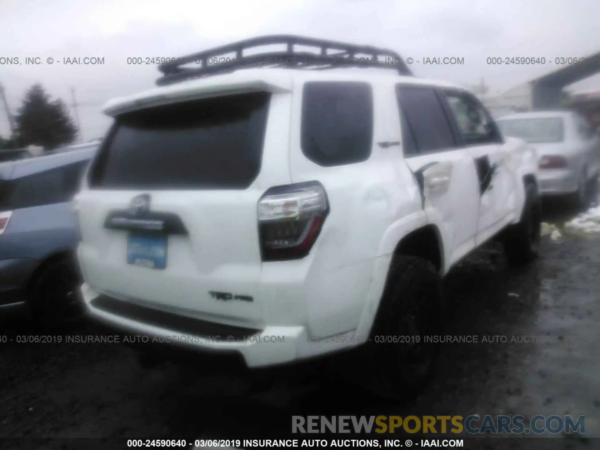 4 Фотография поврежденного автомобиля JTEBU5JR1K5651081 TOYOTA 4RUNNER 2019