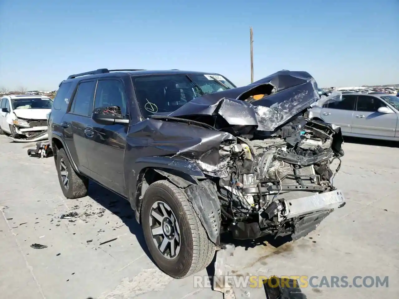 1 Photograph of a damaged car JTEBU5JR1K5652263 TOYOTA 4RUNNER 2019