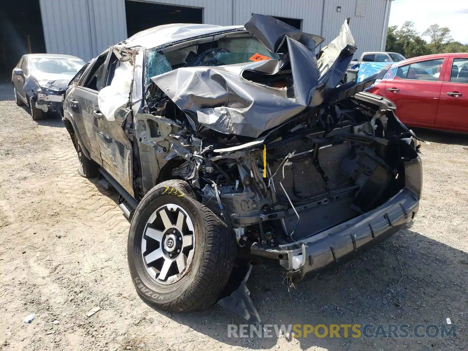 1 Photograph of a damaged car JTEBU5JR1K5653736 TOYOTA 4RUNNER 2019