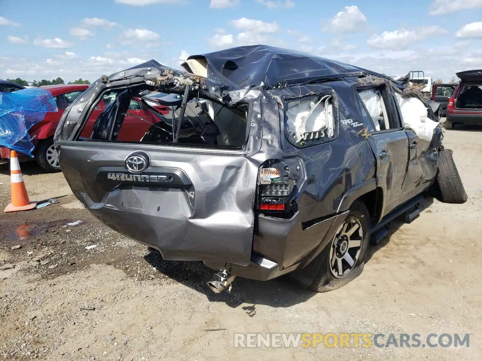 4 Photograph of a damaged car JTEBU5JR1K5653736 TOYOTA 4RUNNER 2019