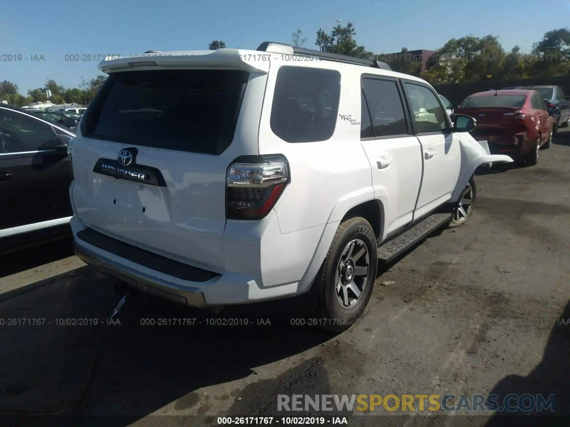 4 Фотография поврежденного автомобиля JTEBU5JR1K5655888 TOYOTA 4RUNNER 2019