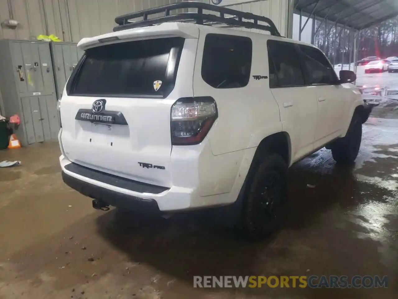 4 Фотография поврежденного автомобиля JTEBU5JR1K5658631 TOYOTA 4RUNNER 2019