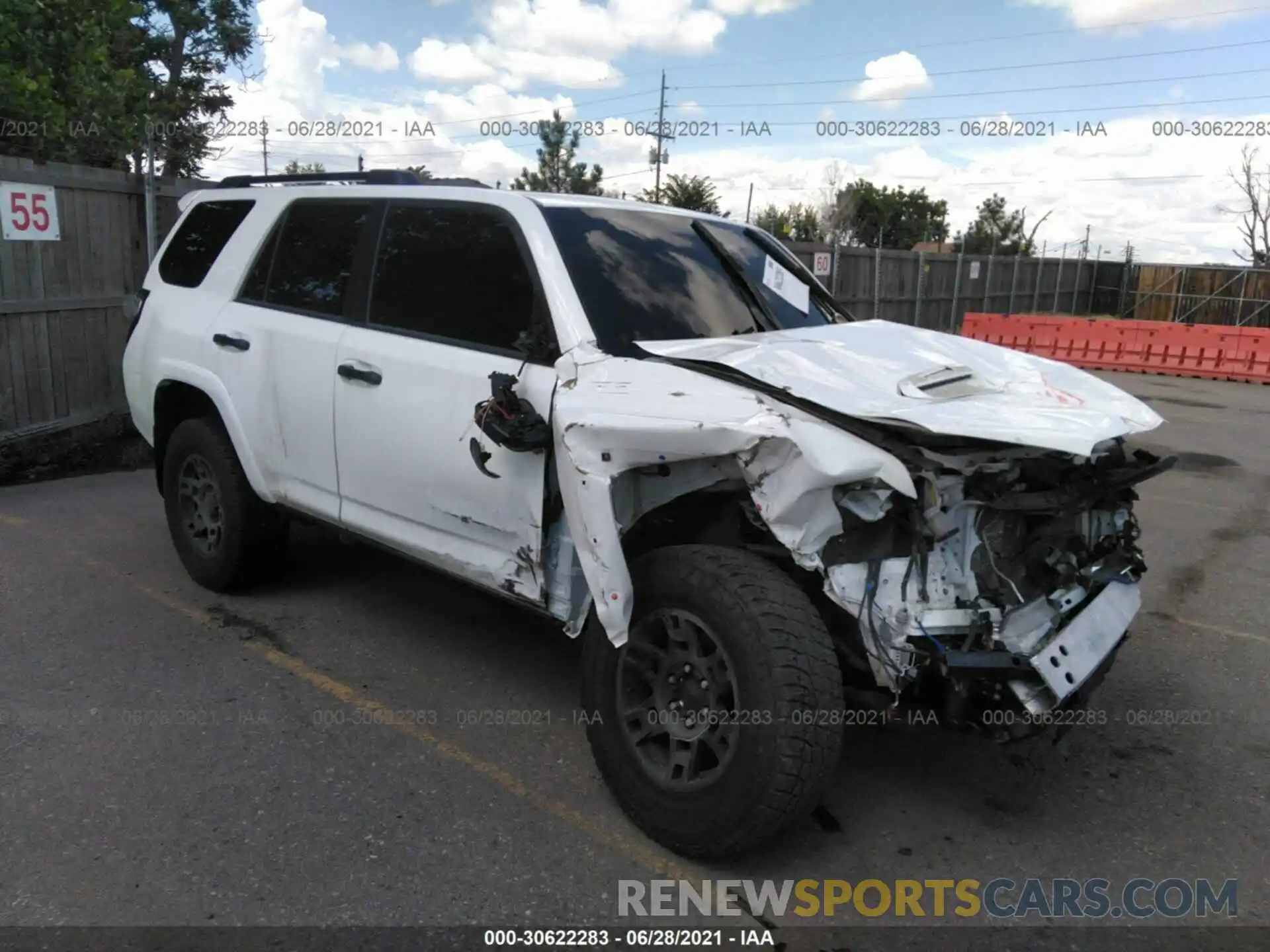 1 Photograph of a damaged car JTEBU5JR1K5659410 TOYOTA 4RUNNER 2019