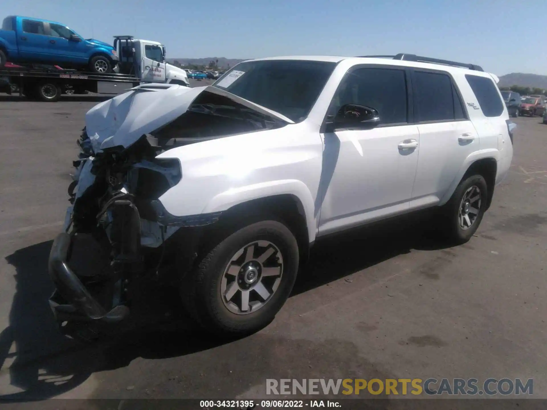 2 Photograph of a damaged car JTEBU5JR1K5662873 TOYOTA 4RUNNER 2019