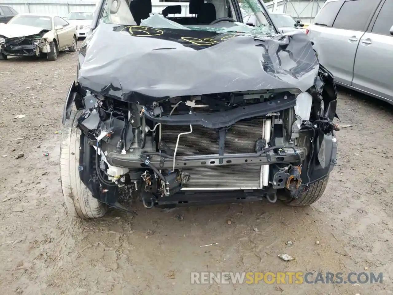 9 Photograph of a damaged car JTEBU5JR1K5664008 TOYOTA 4RUNNER 2019