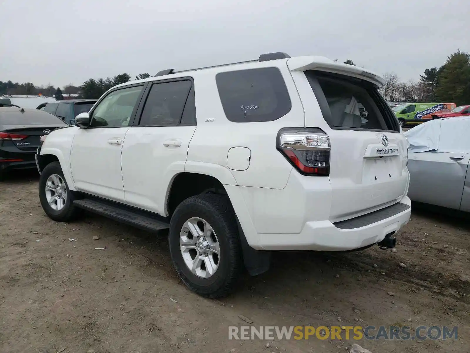 3 Фотография поврежденного автомобиля JTEBU5JR1K5671735 TOYOTA 4RUNNER 2019