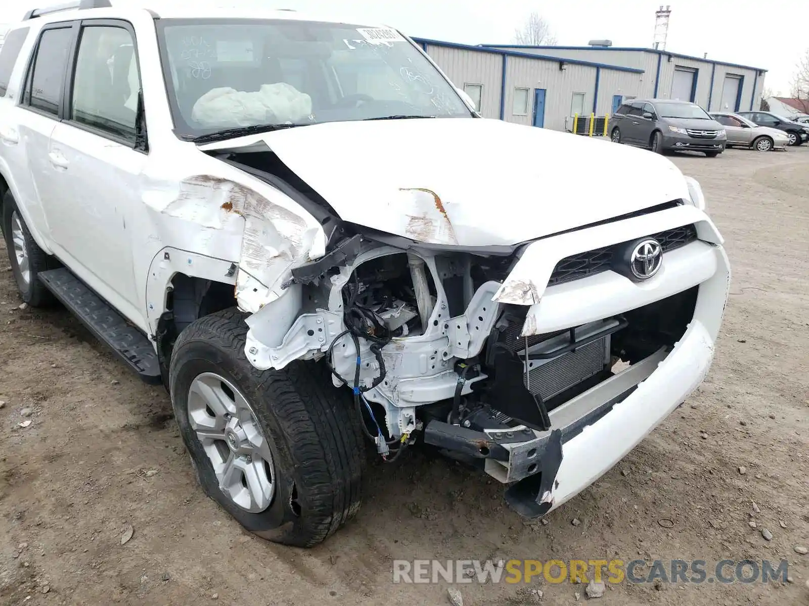 9 Фотография поврежденного автомобиля JTEBU5JR1K5671735 TOYOTA 4RUNNER 2019