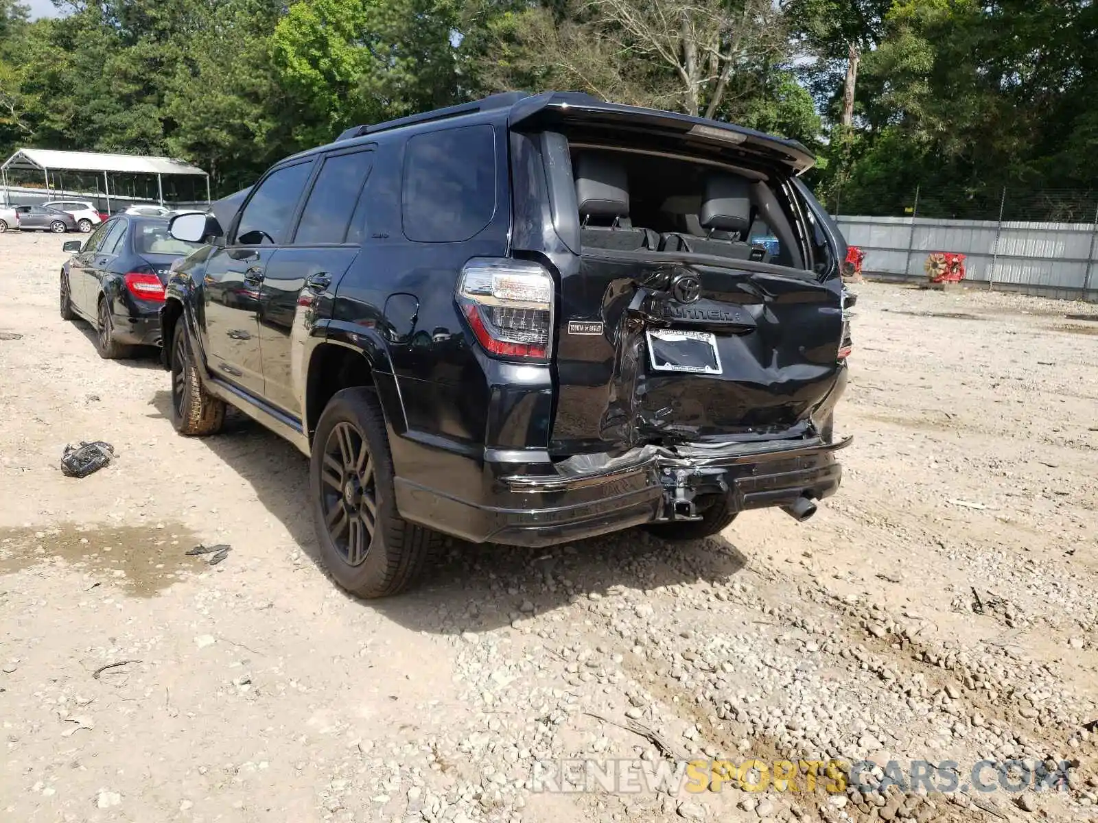 3 Фотография поврежденного автомобиля JTEBU5JR1K5671847 TOYOTA 4RUNNER 2019